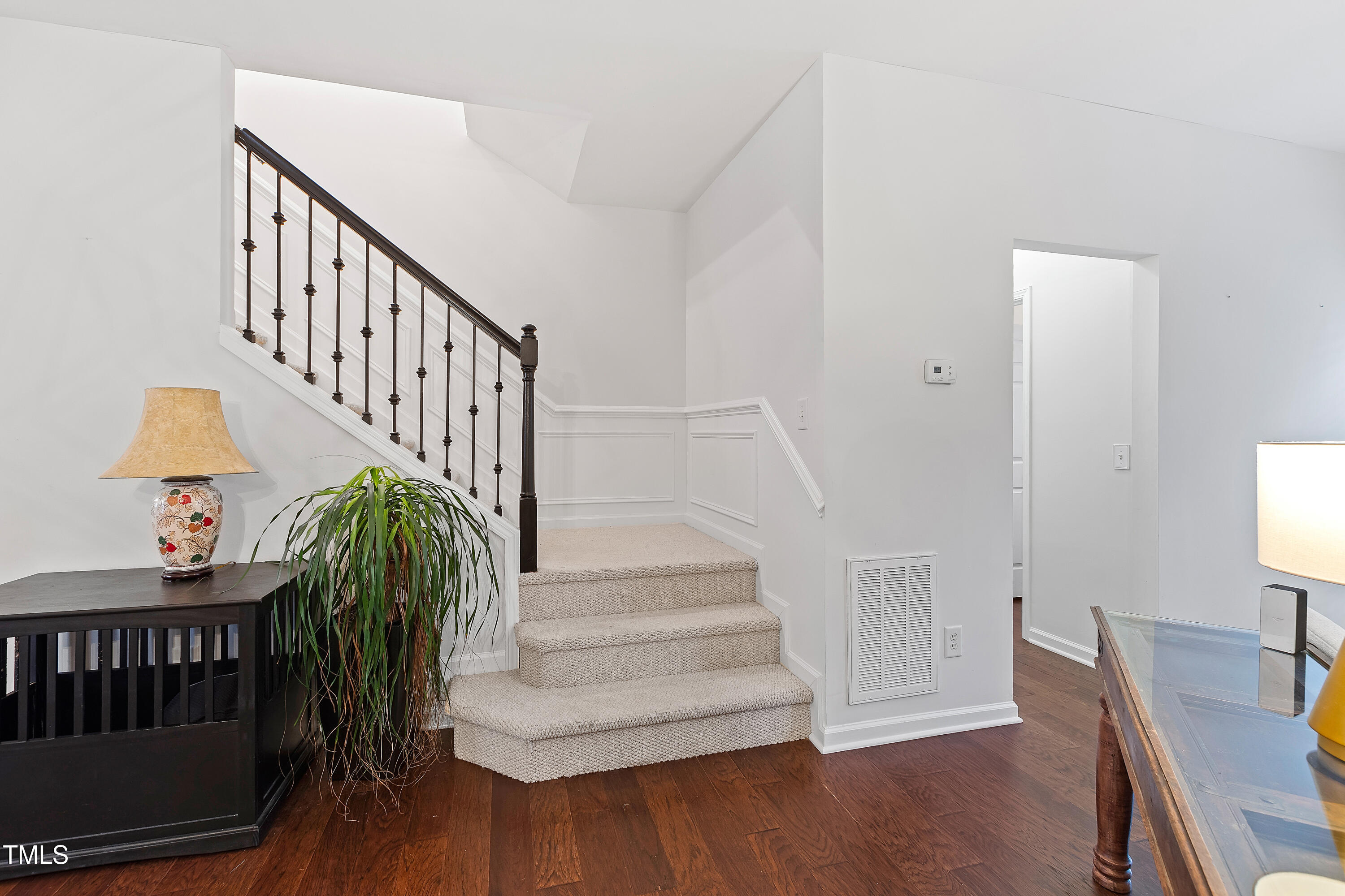 2733 Laurelcherry Street