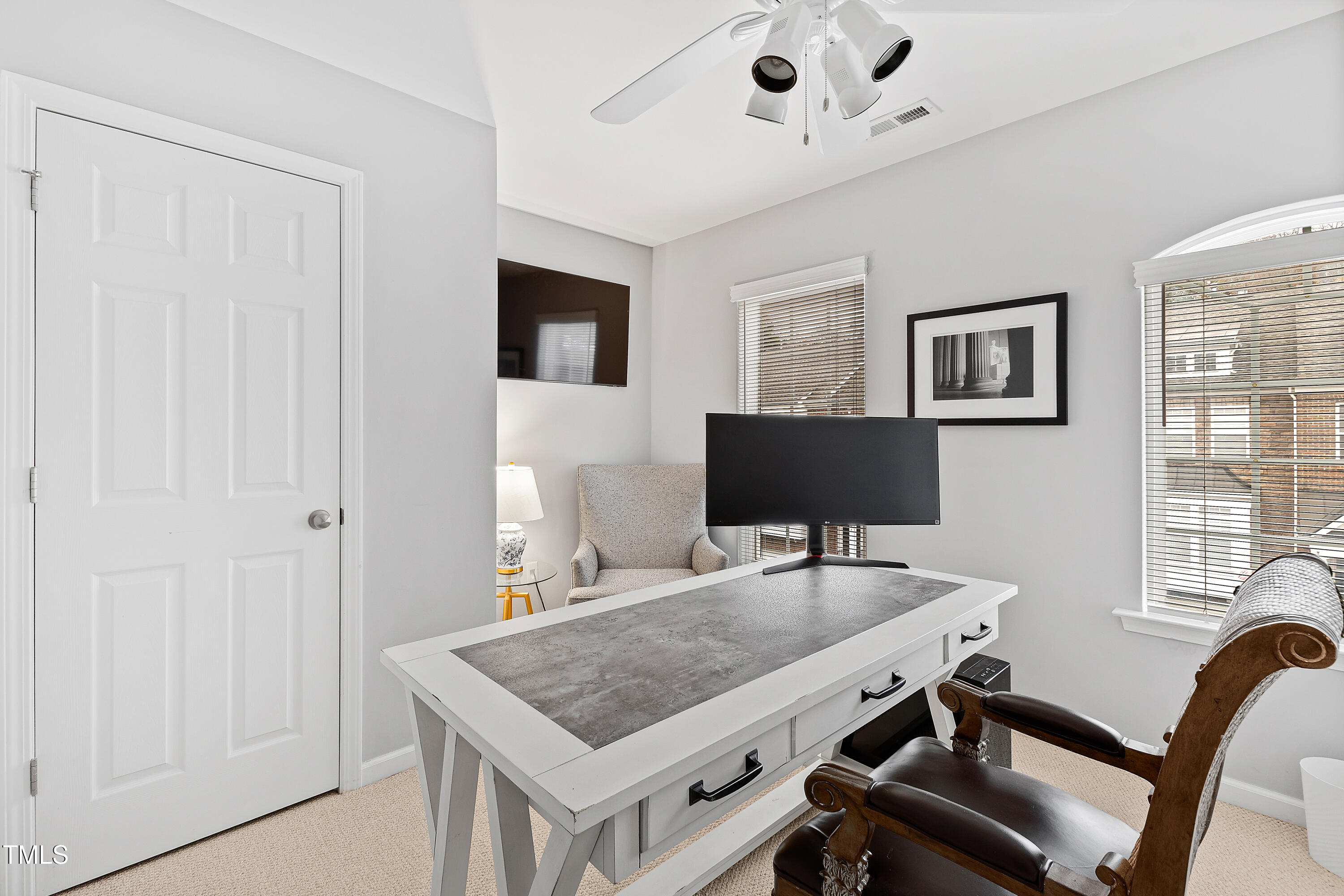 2733 Laurelcherry Street