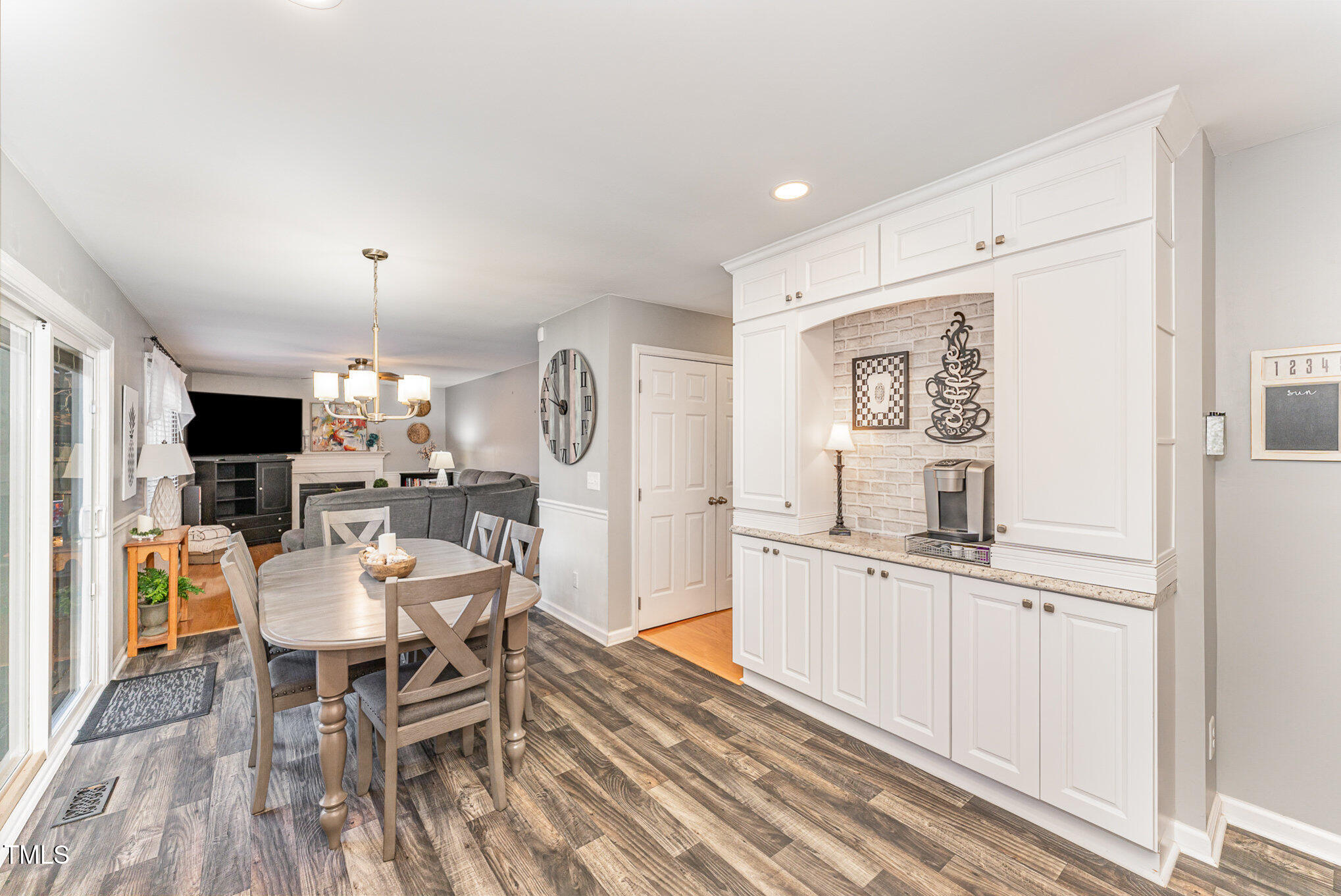 6329 Dry Fork Lane