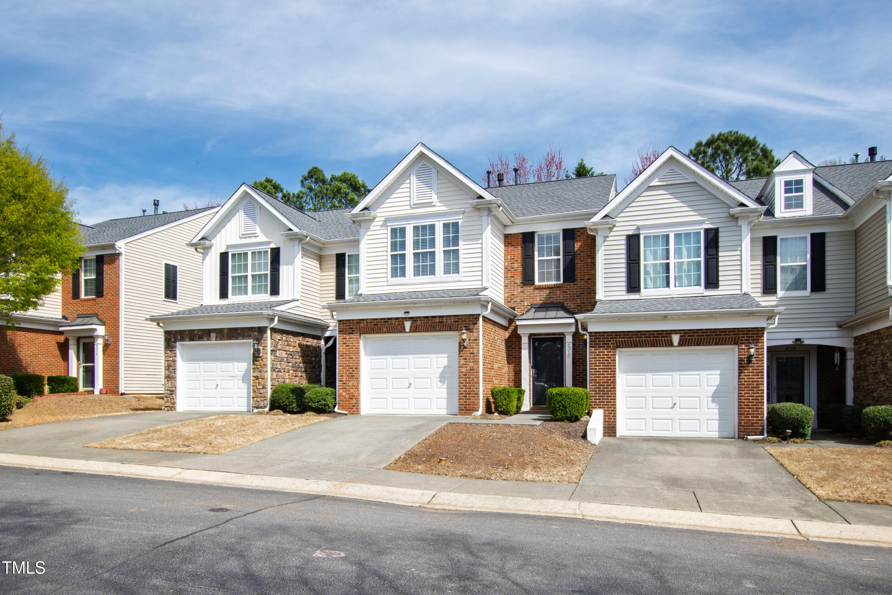 8310 Pilots View Drive