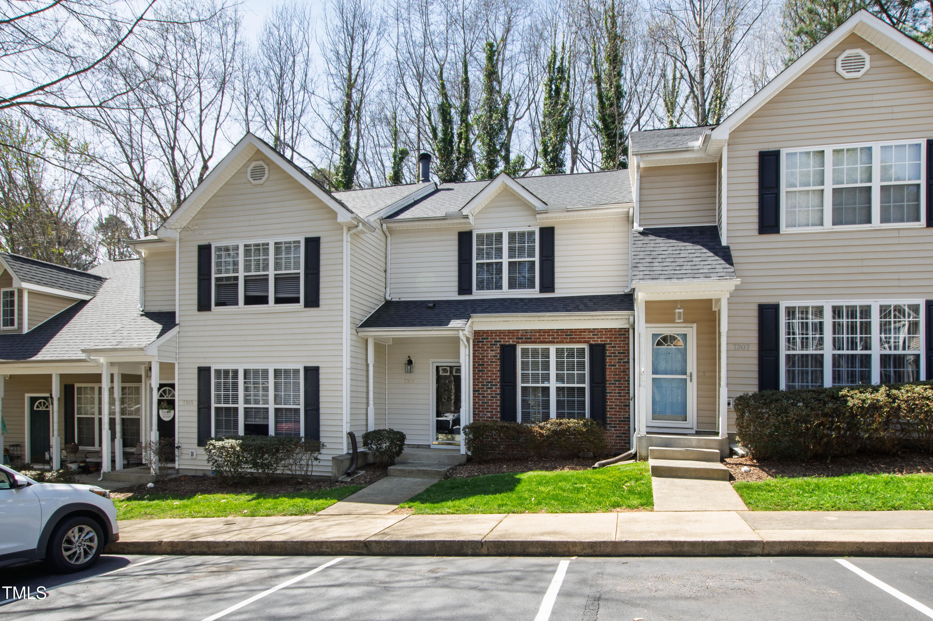 7305 Bonnie Ridge Court