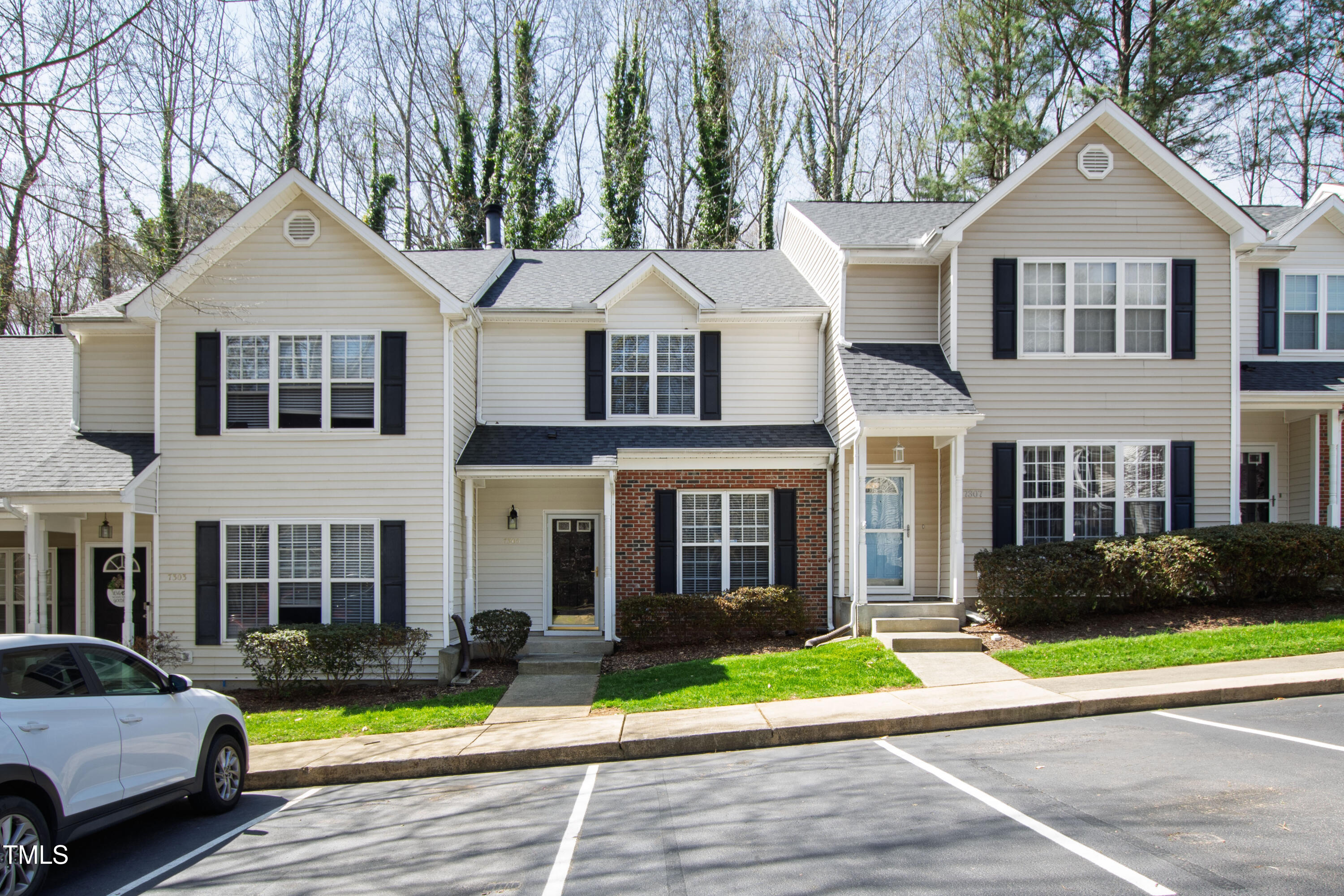7305 Bonnie Ridge Court