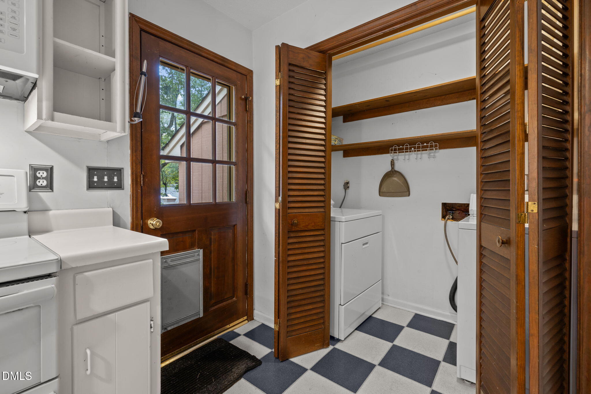 2713 Salisbury Plain