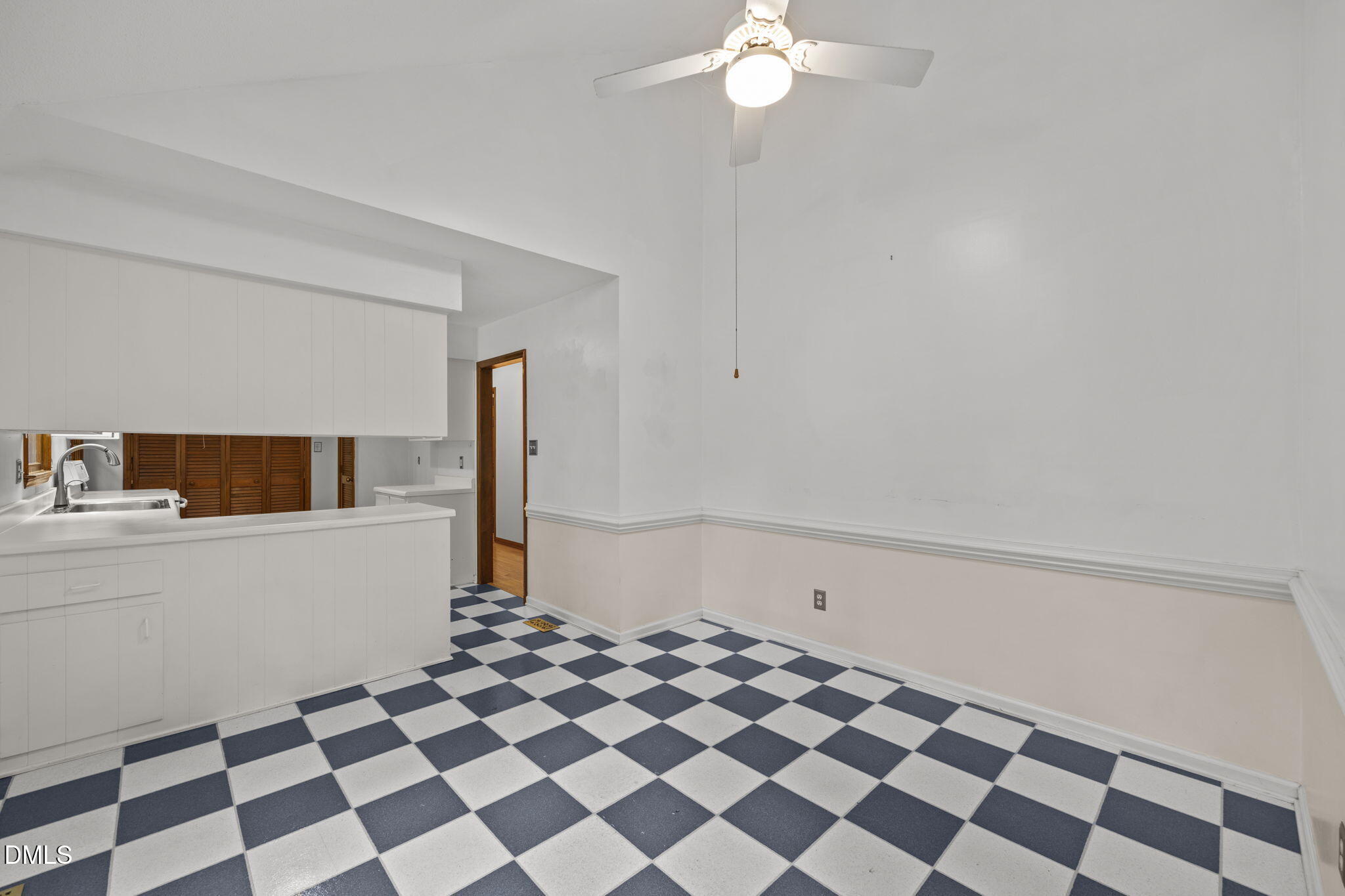 2713 Salisbury Plain