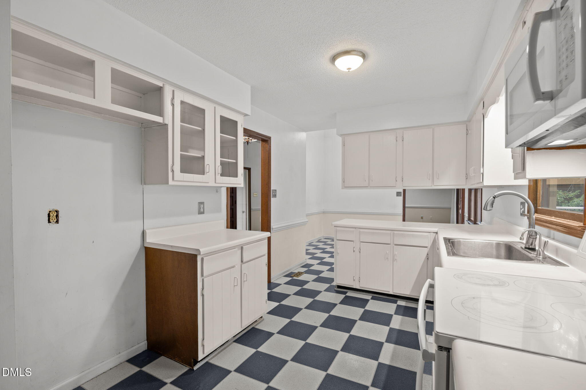 2713 Salisbury Plain