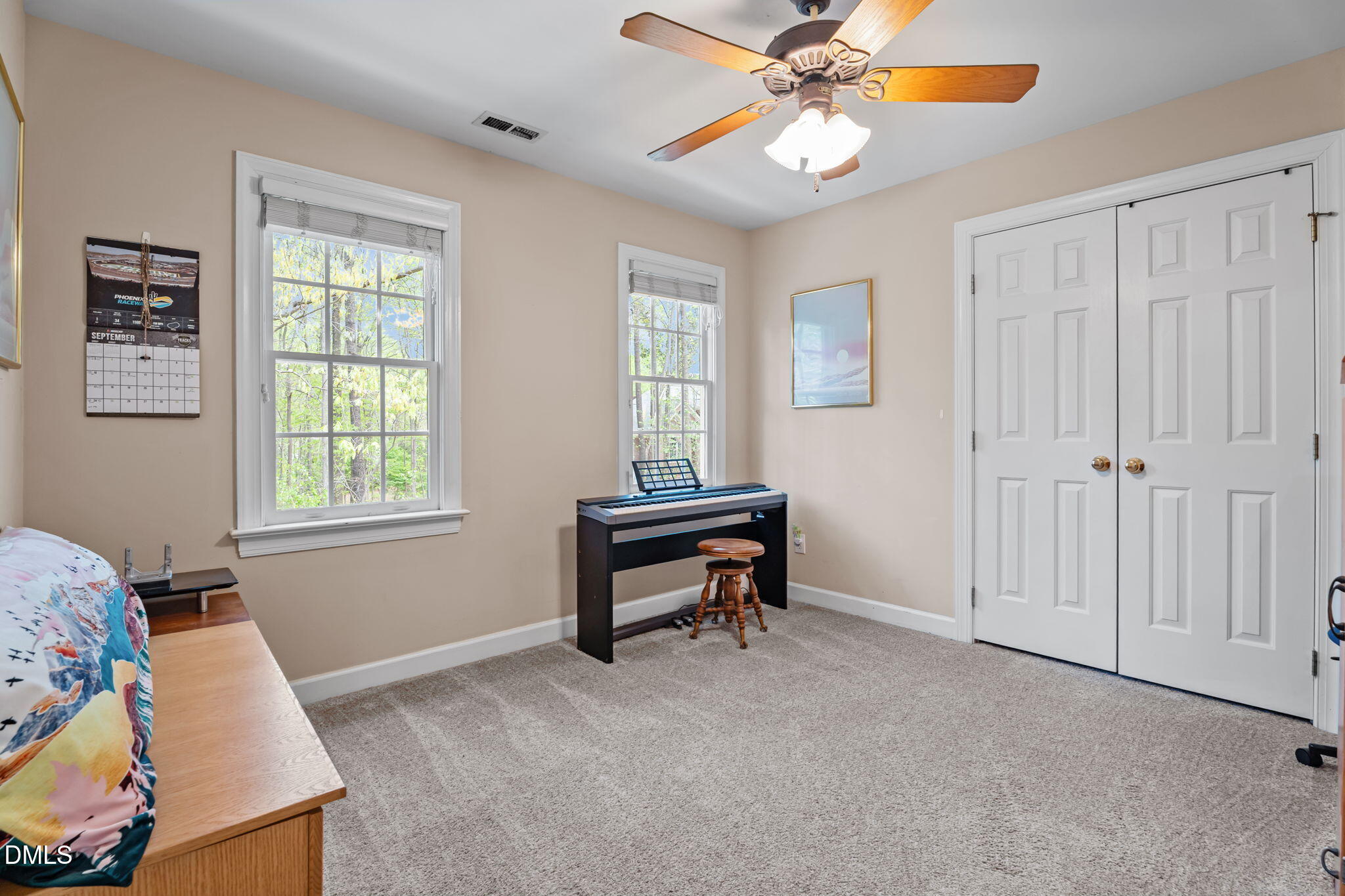 2401 Worthing Court