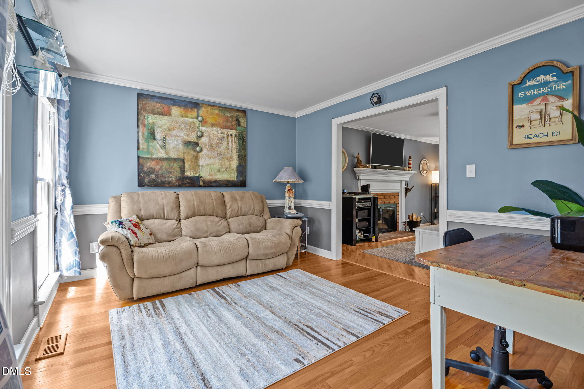 2401 Worthing Court
