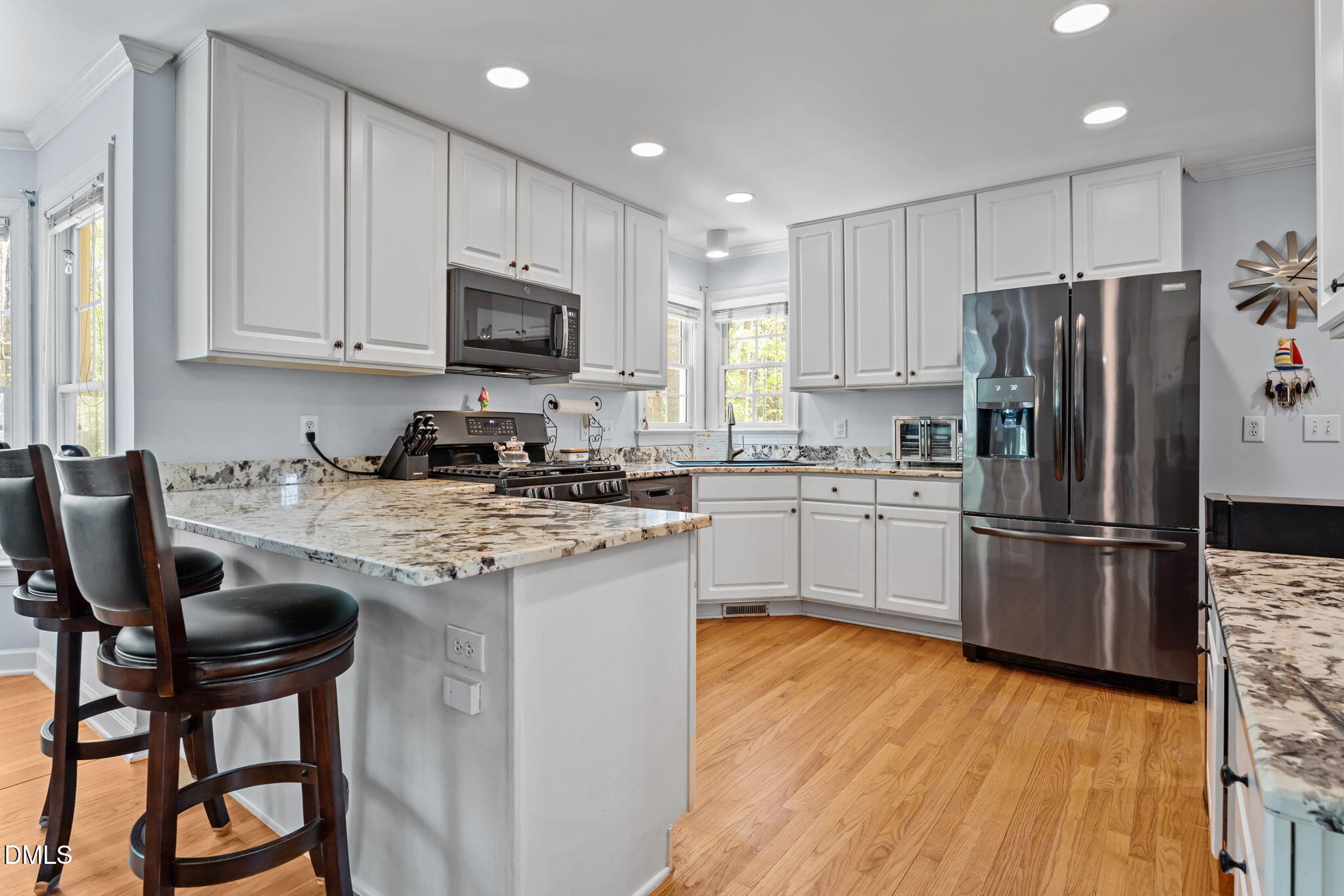 2401 Worthing Court