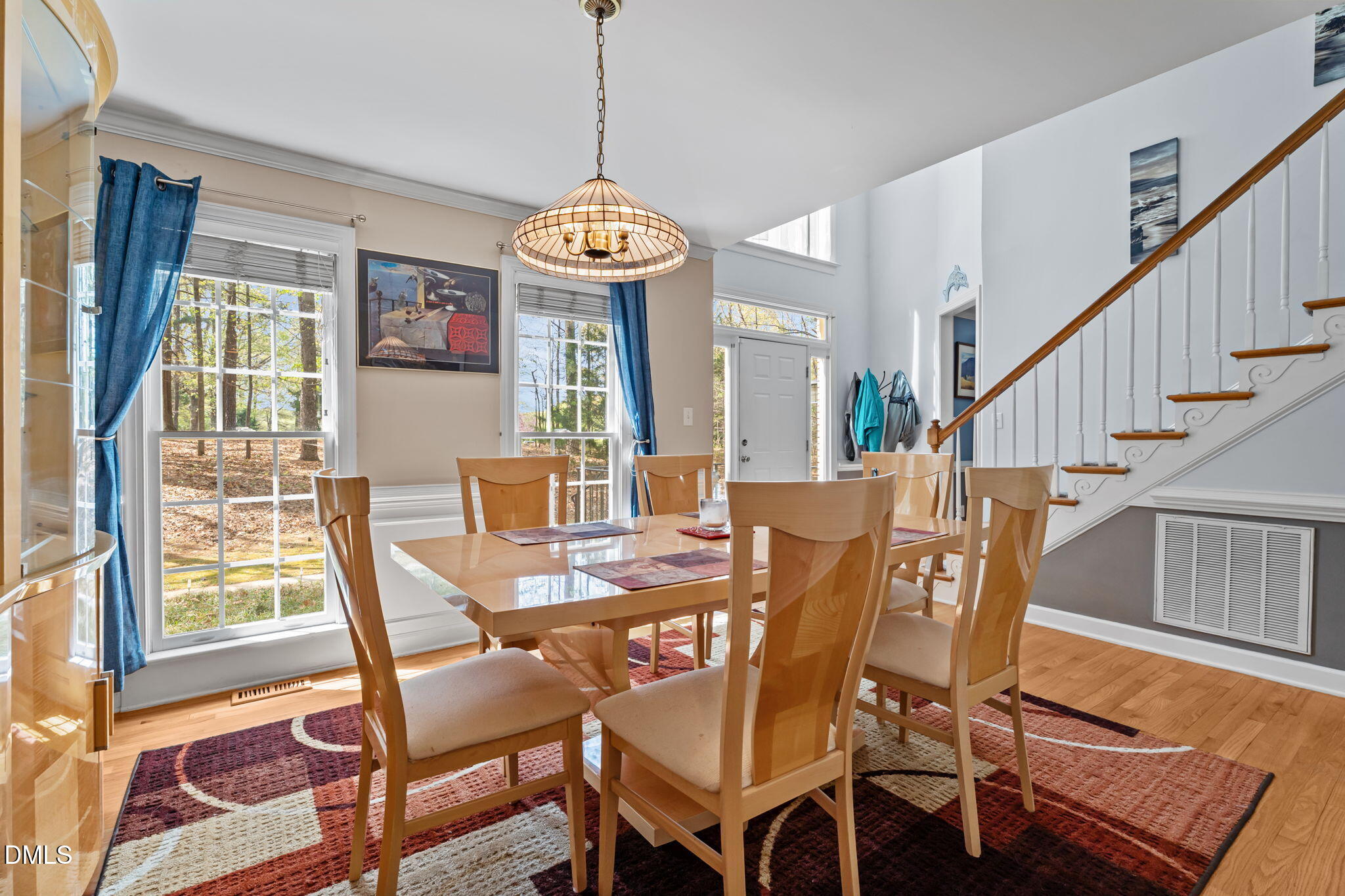2401 Worthing Court
