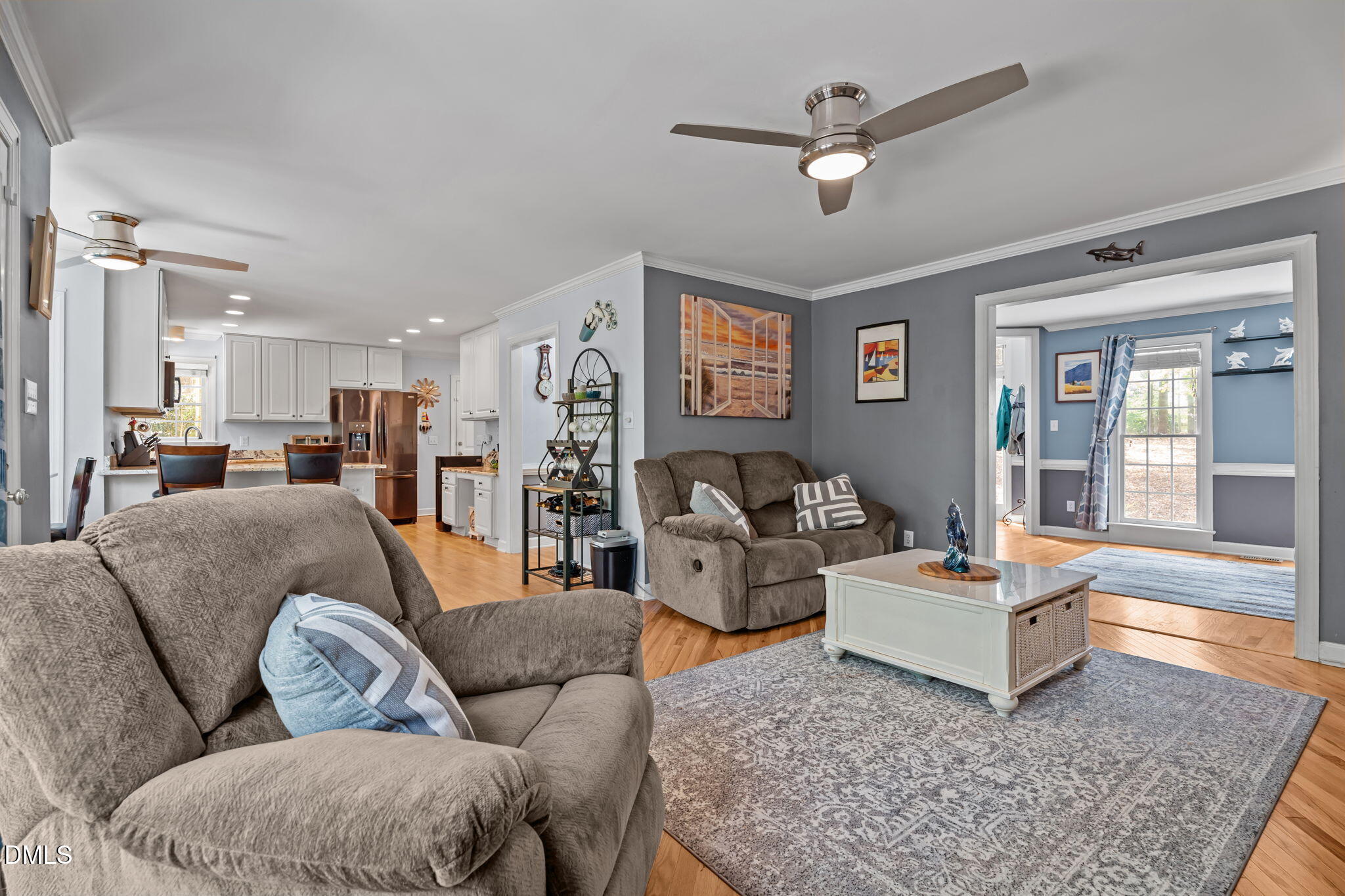 2401 Worthing Court