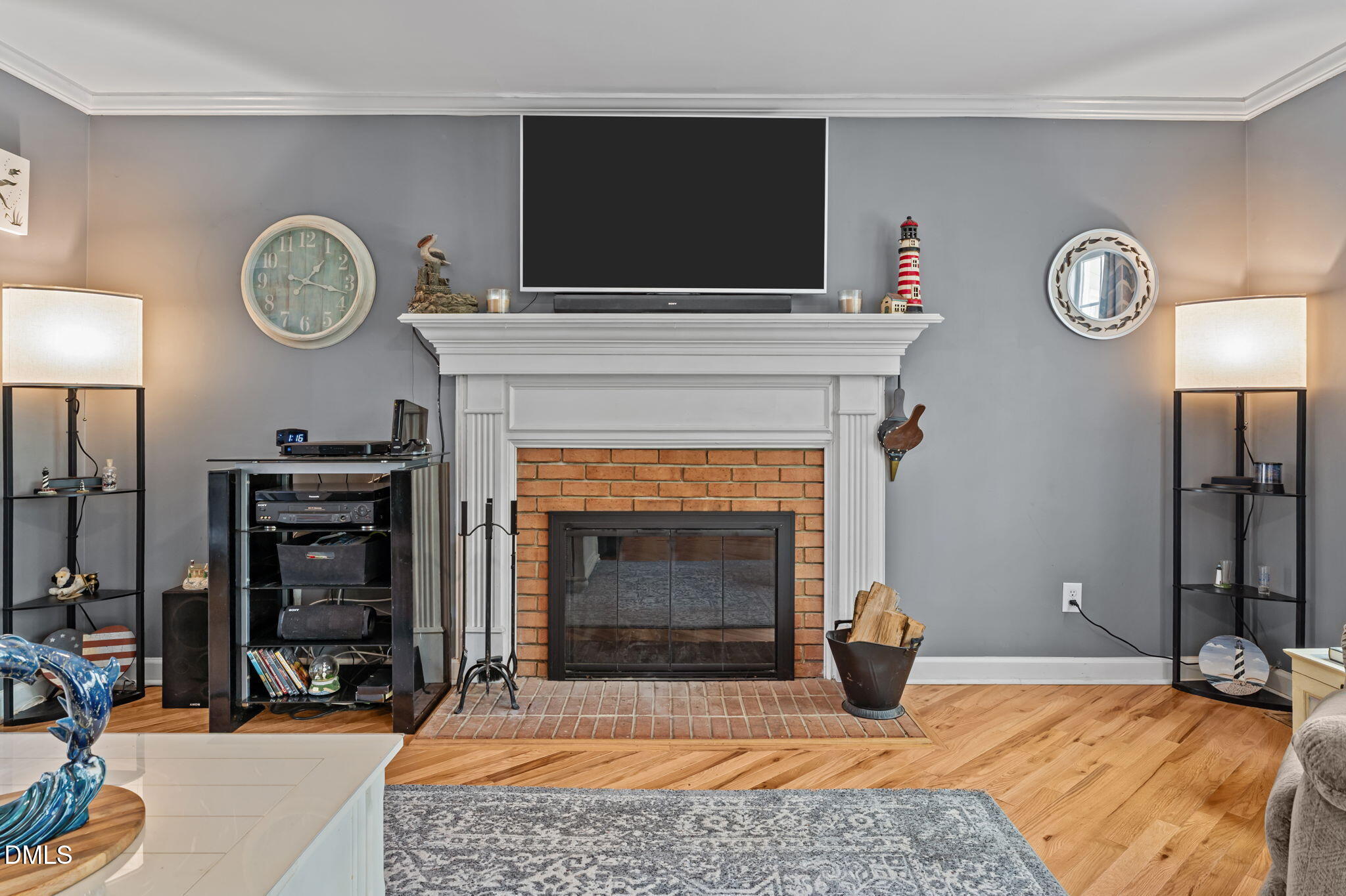 2401 Worthing Court
