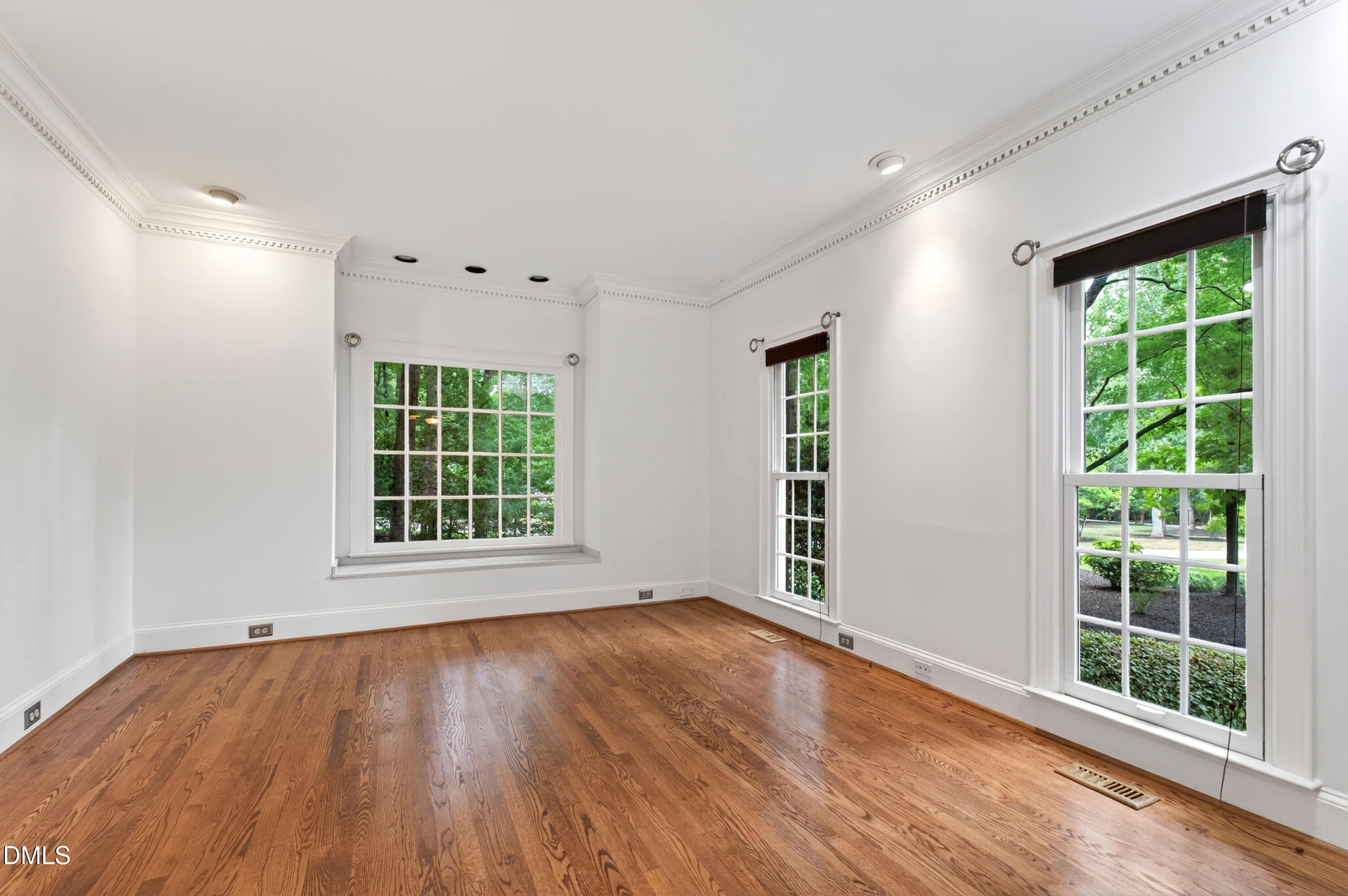 1117 Bentham Drive