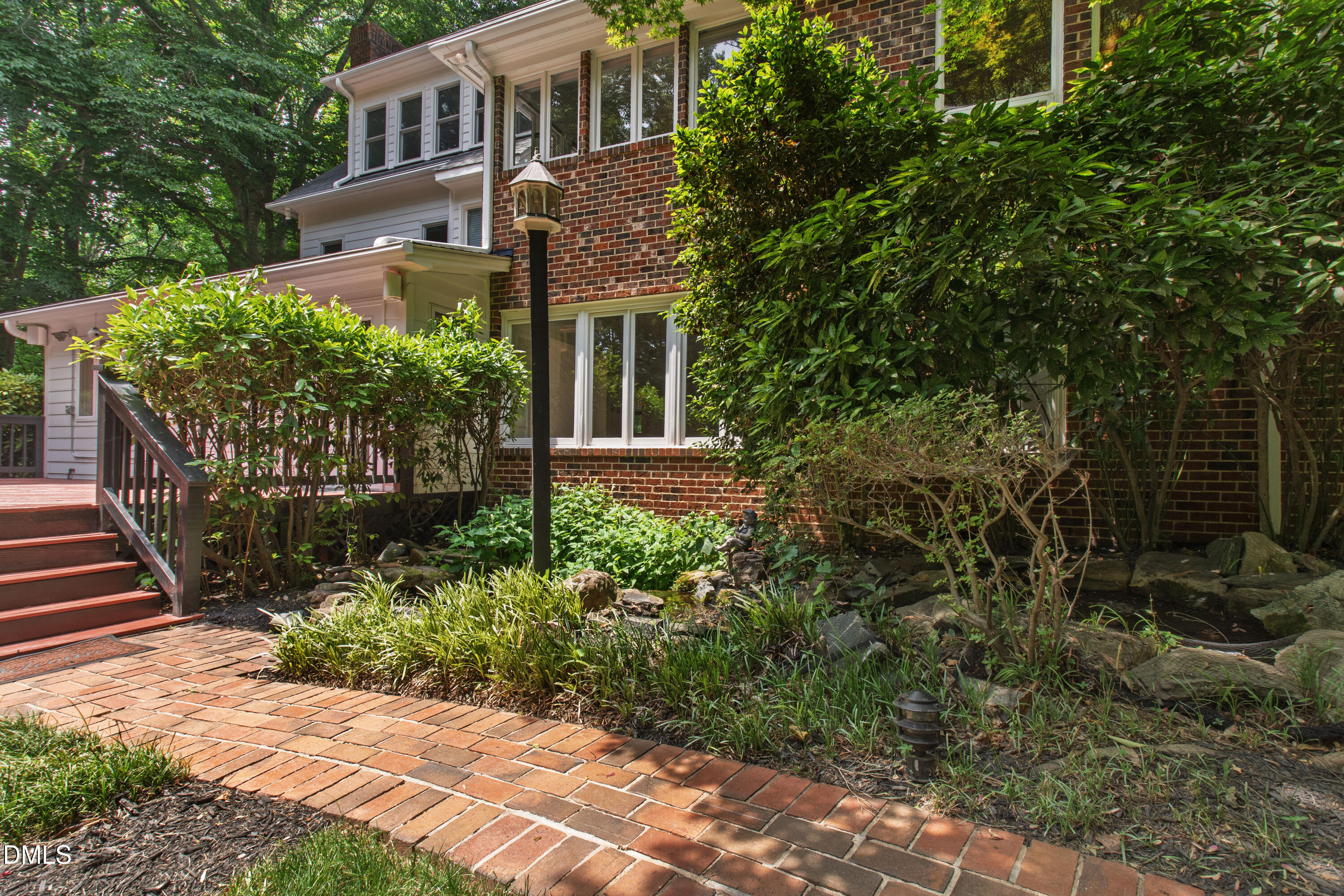 1117 Bentham Drive