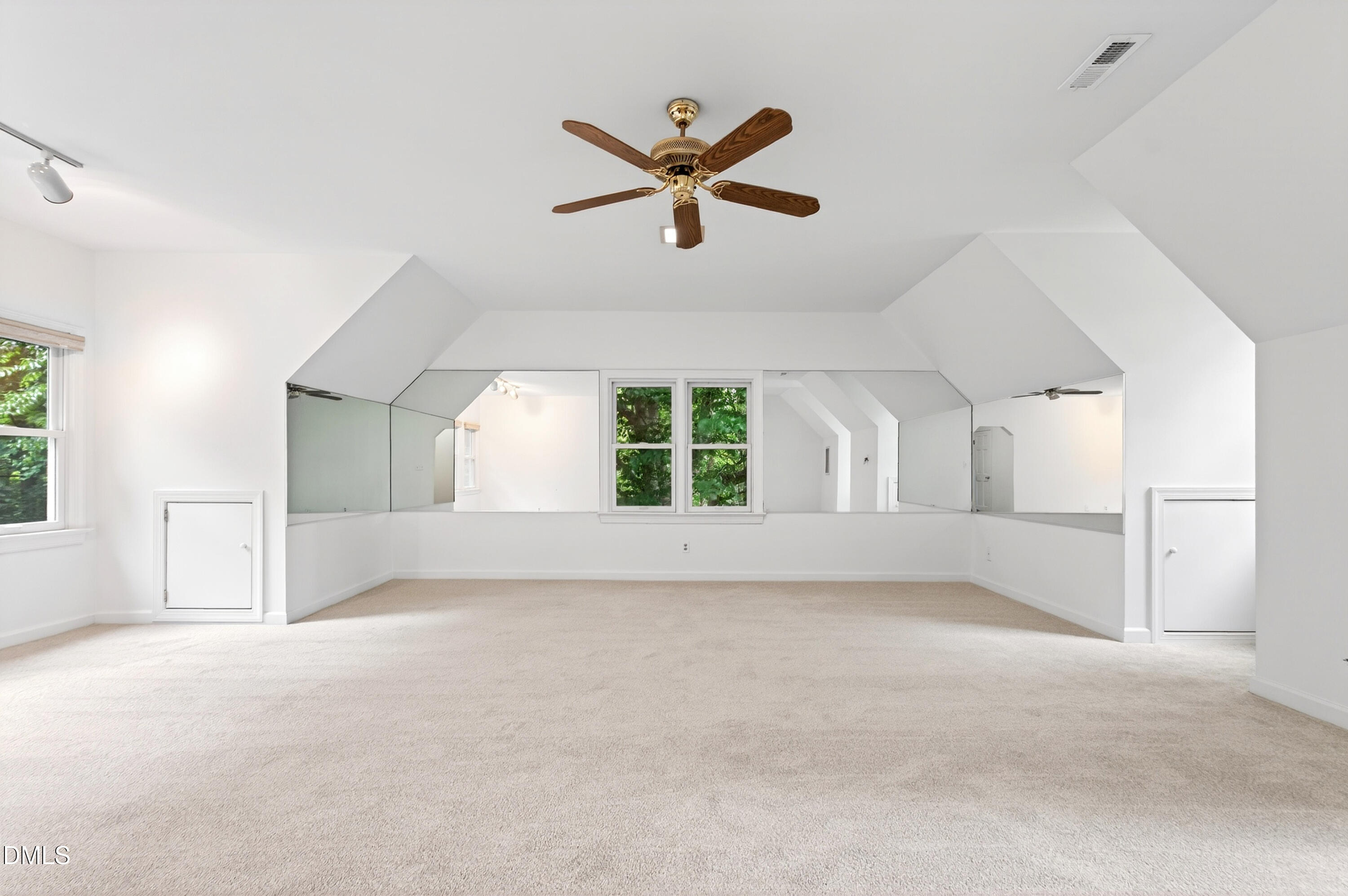 1117 Bentham Drive