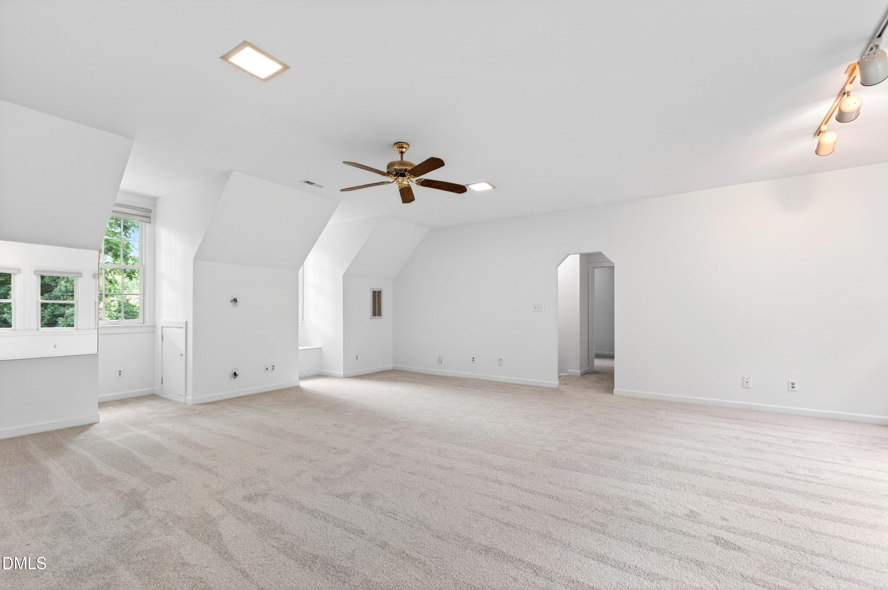 1117 Bentham Drive
