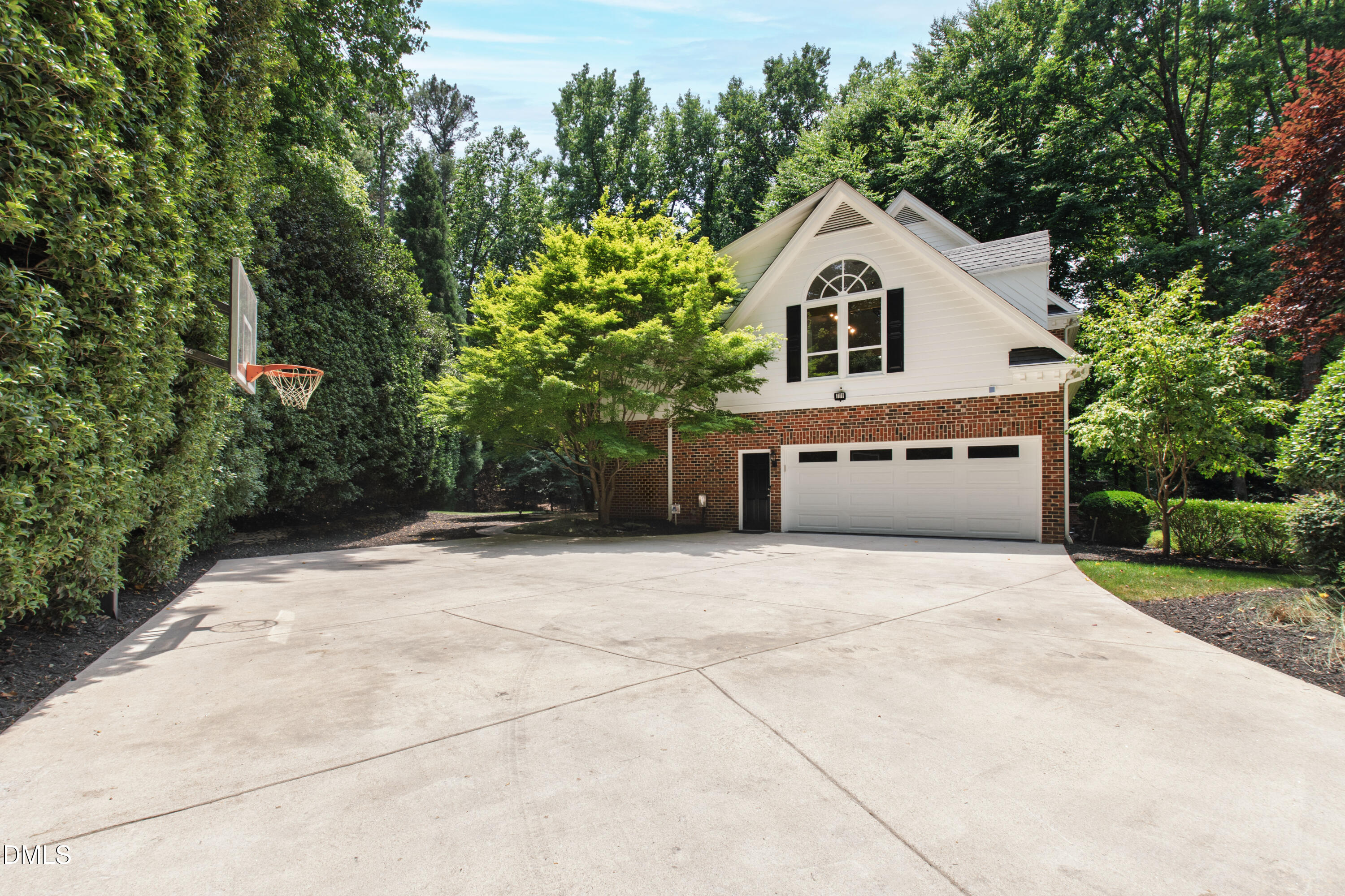 1117 Bentham Drive