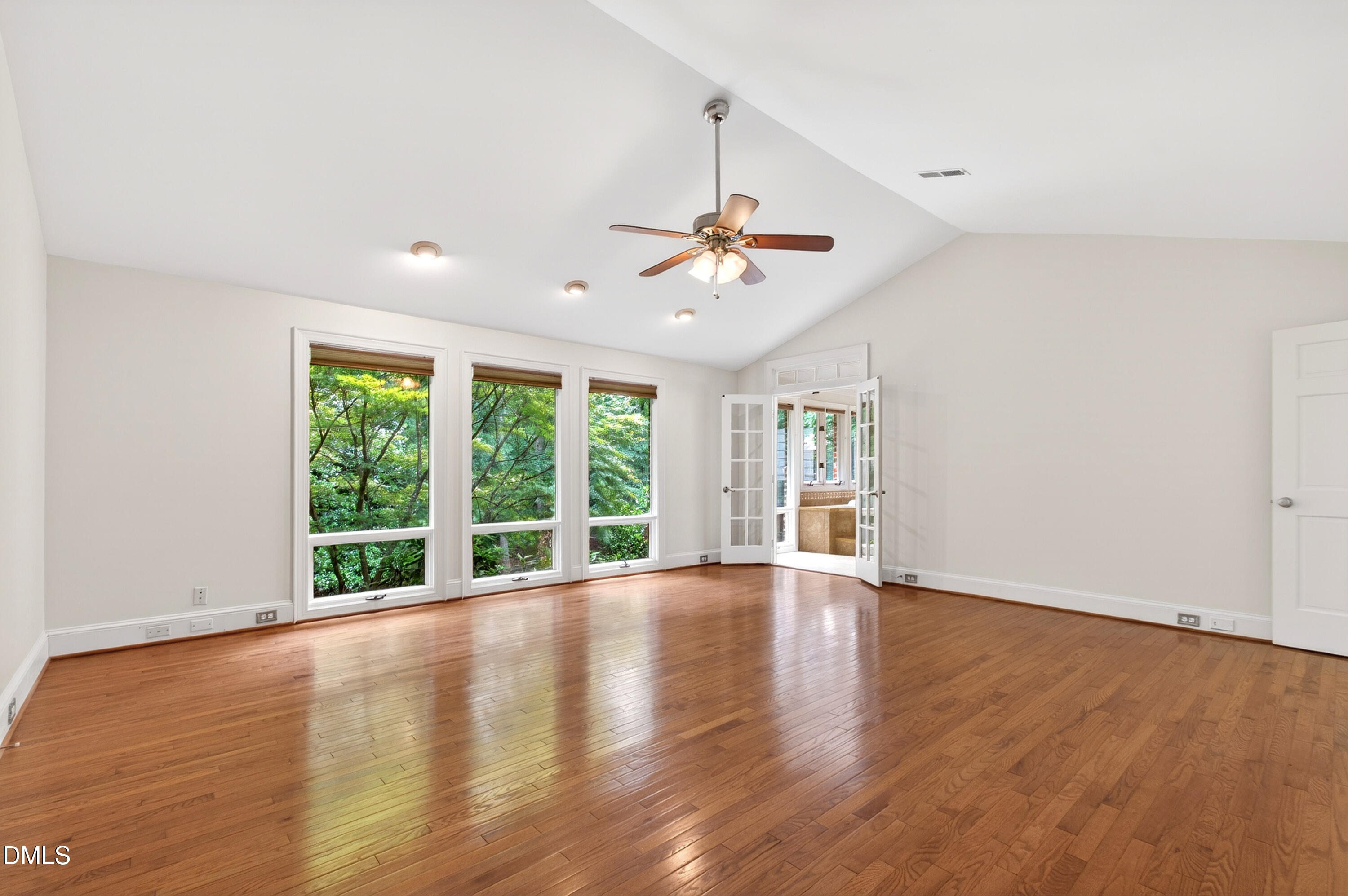1117 Bentham Drive