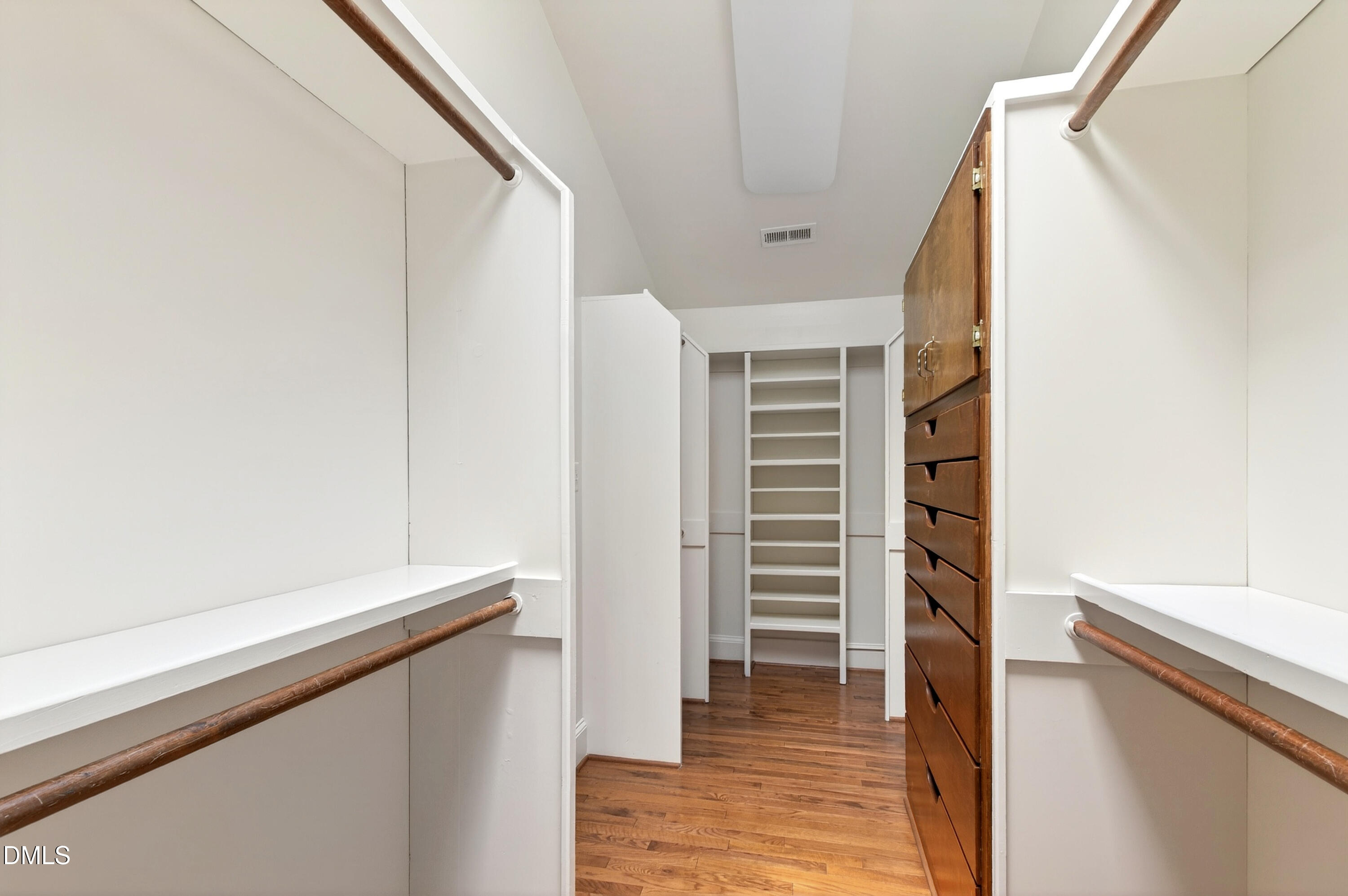 1117 Bentham Drive