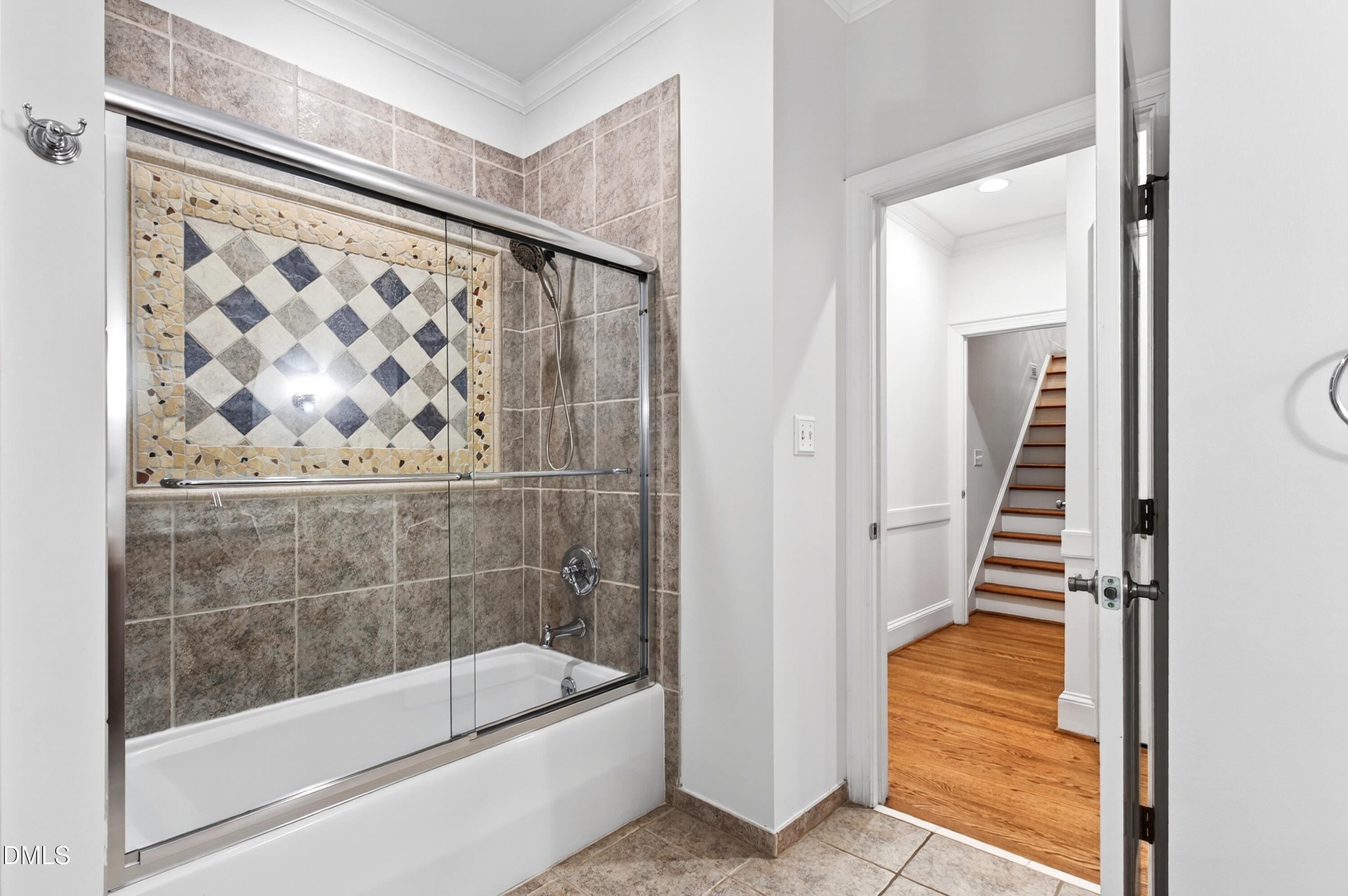 1117 Bentham Drive