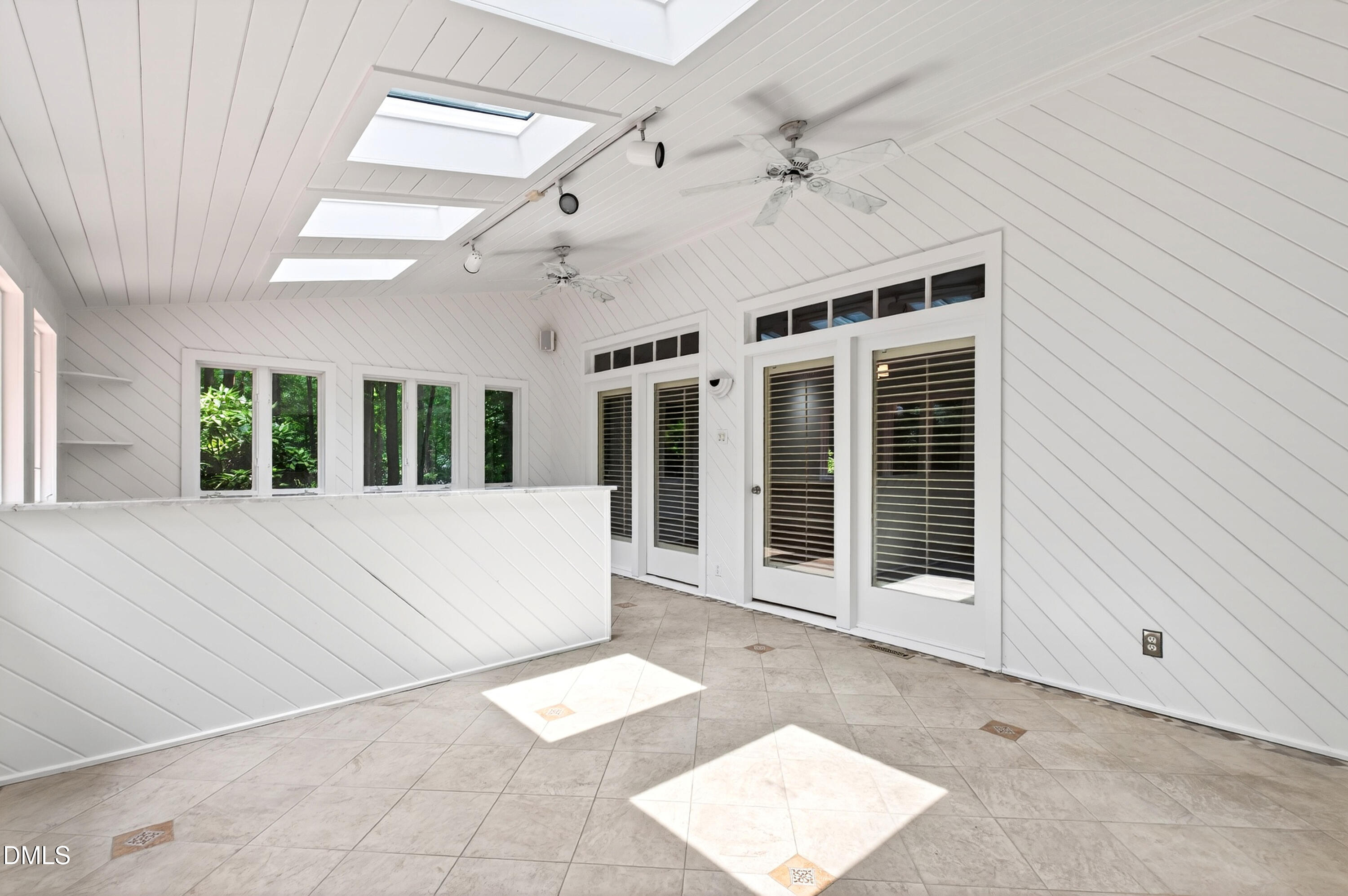 1117 Bentham Drive