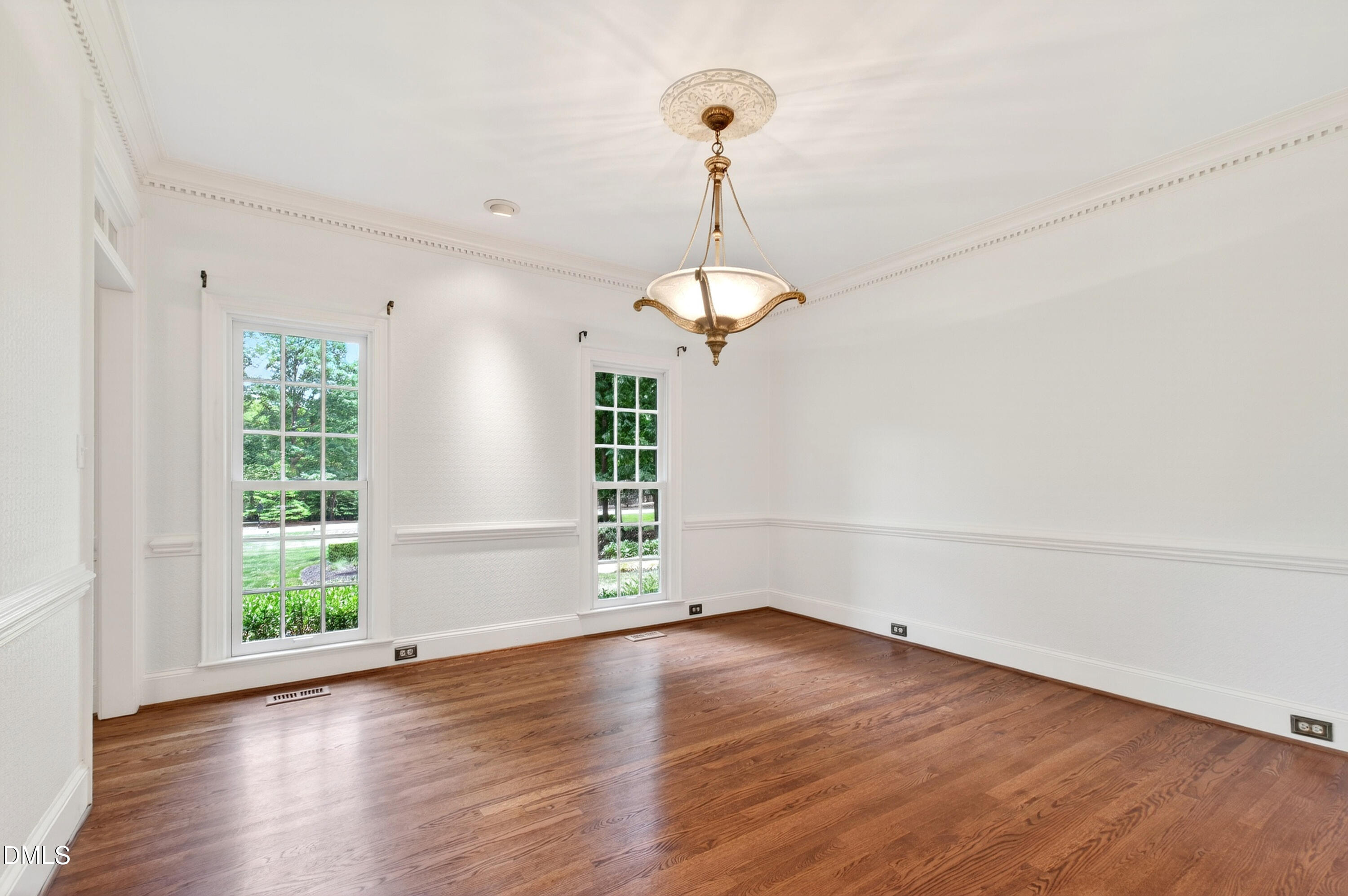 1117 Bentham Drive