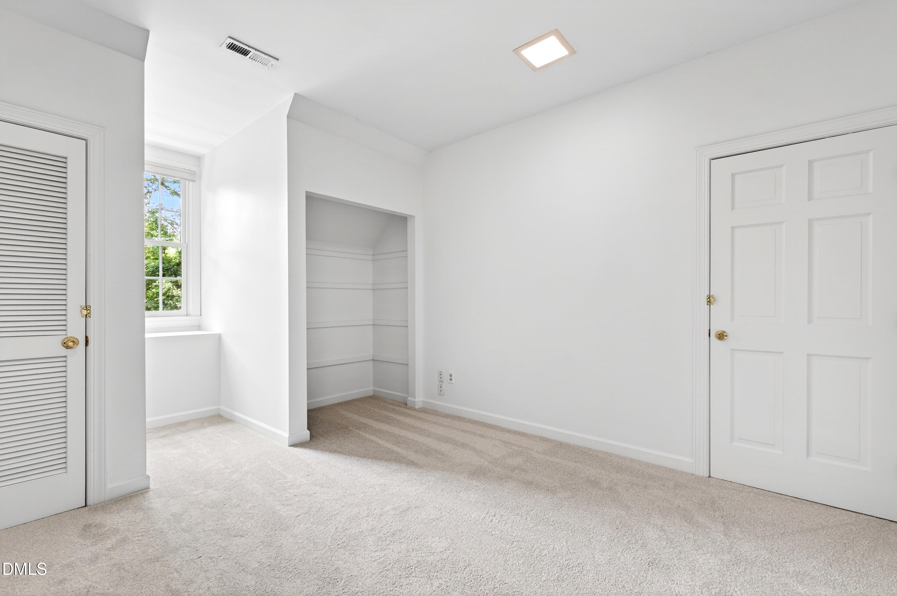 1117 Bentham Drive