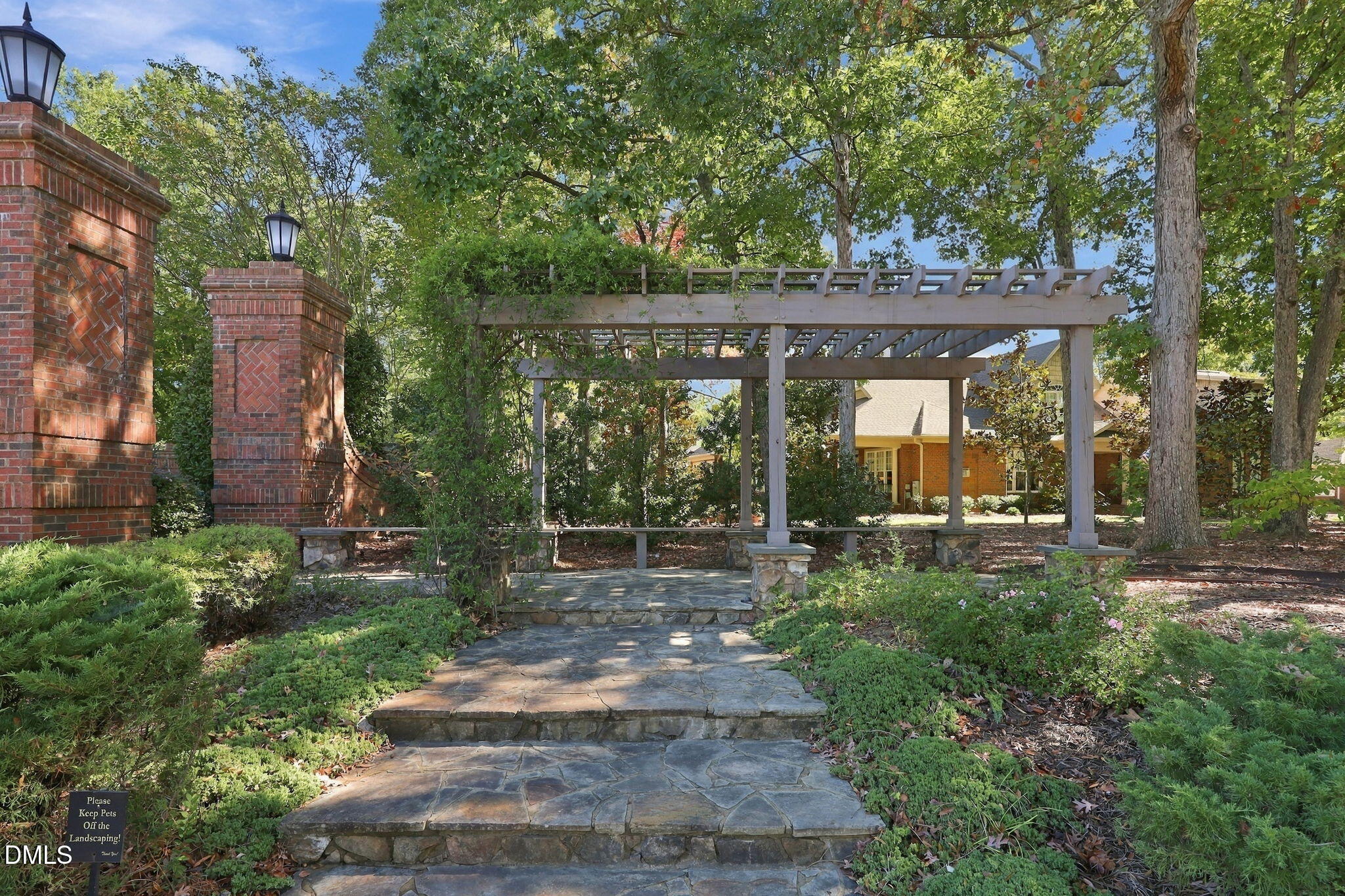 8813 Mariner Drive