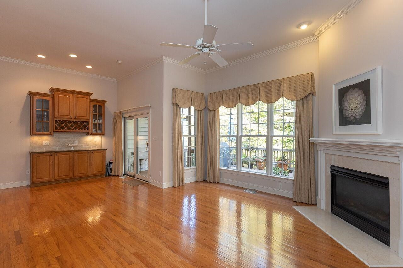 7382 Fontana Ridge Lane