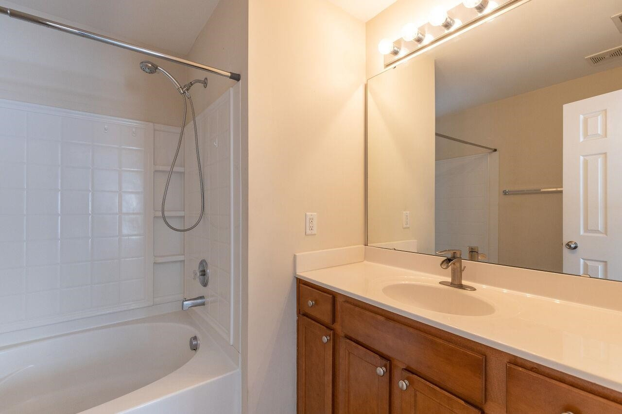 2814 Corbett Grove Drive