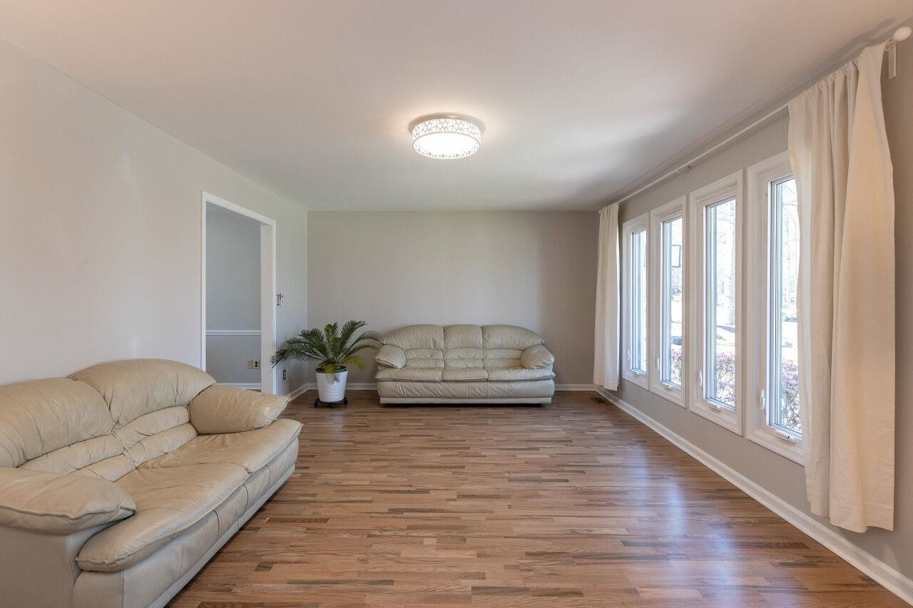 4017 Grimstead Lane
