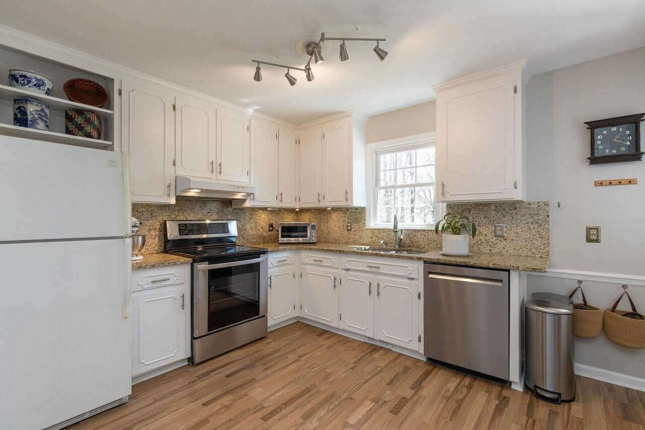 4017 Grimstead Lane