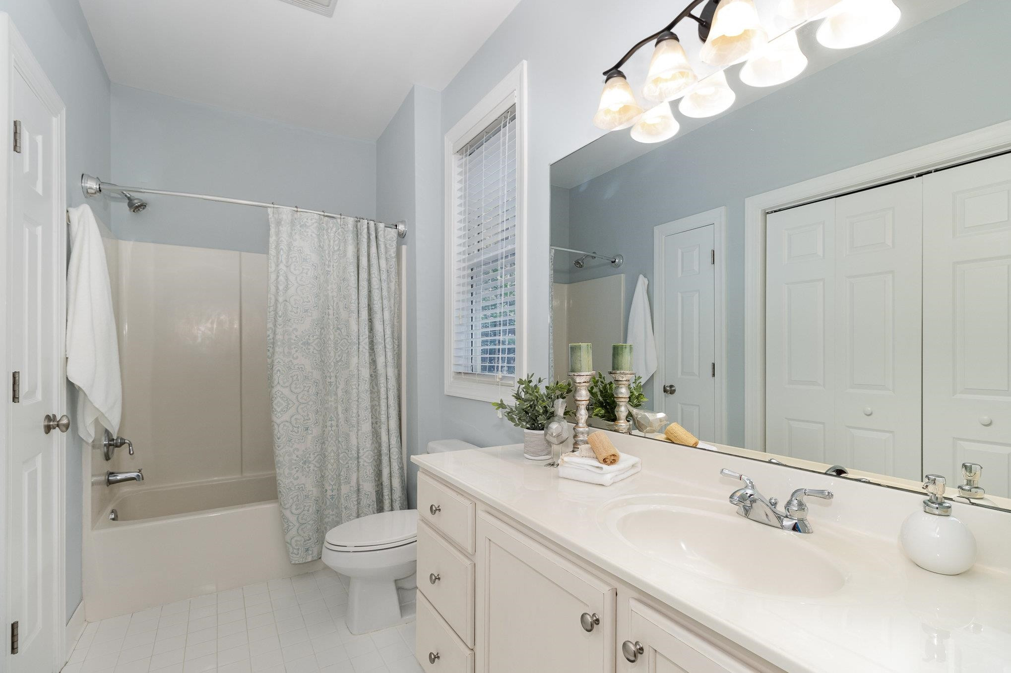 1300 Durlain Drive Unit: 101