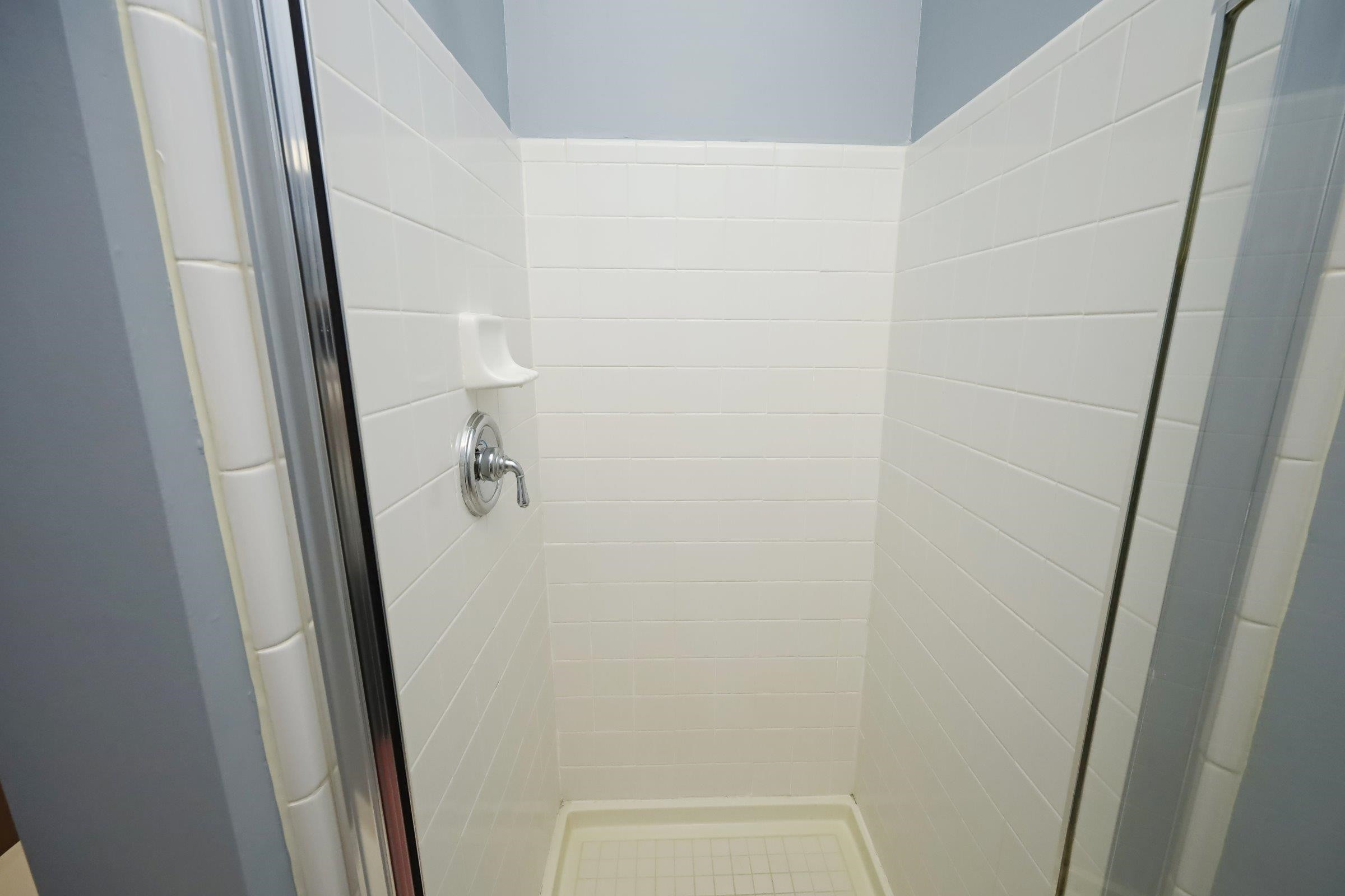 108 Northbrook Drive Unit: 305