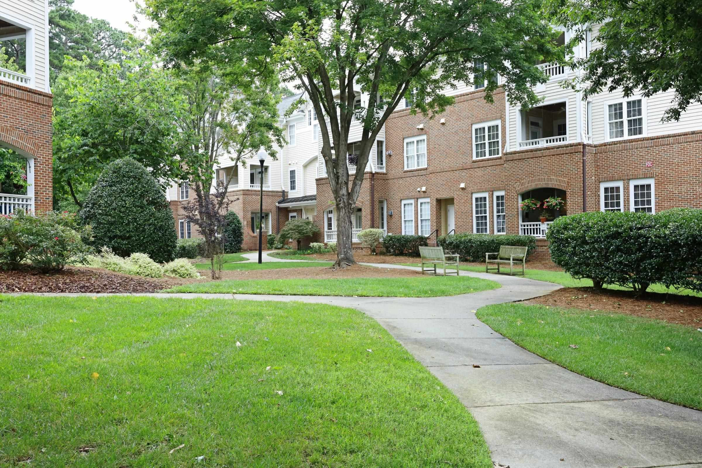 108 Northbrook Drive Unit: 305