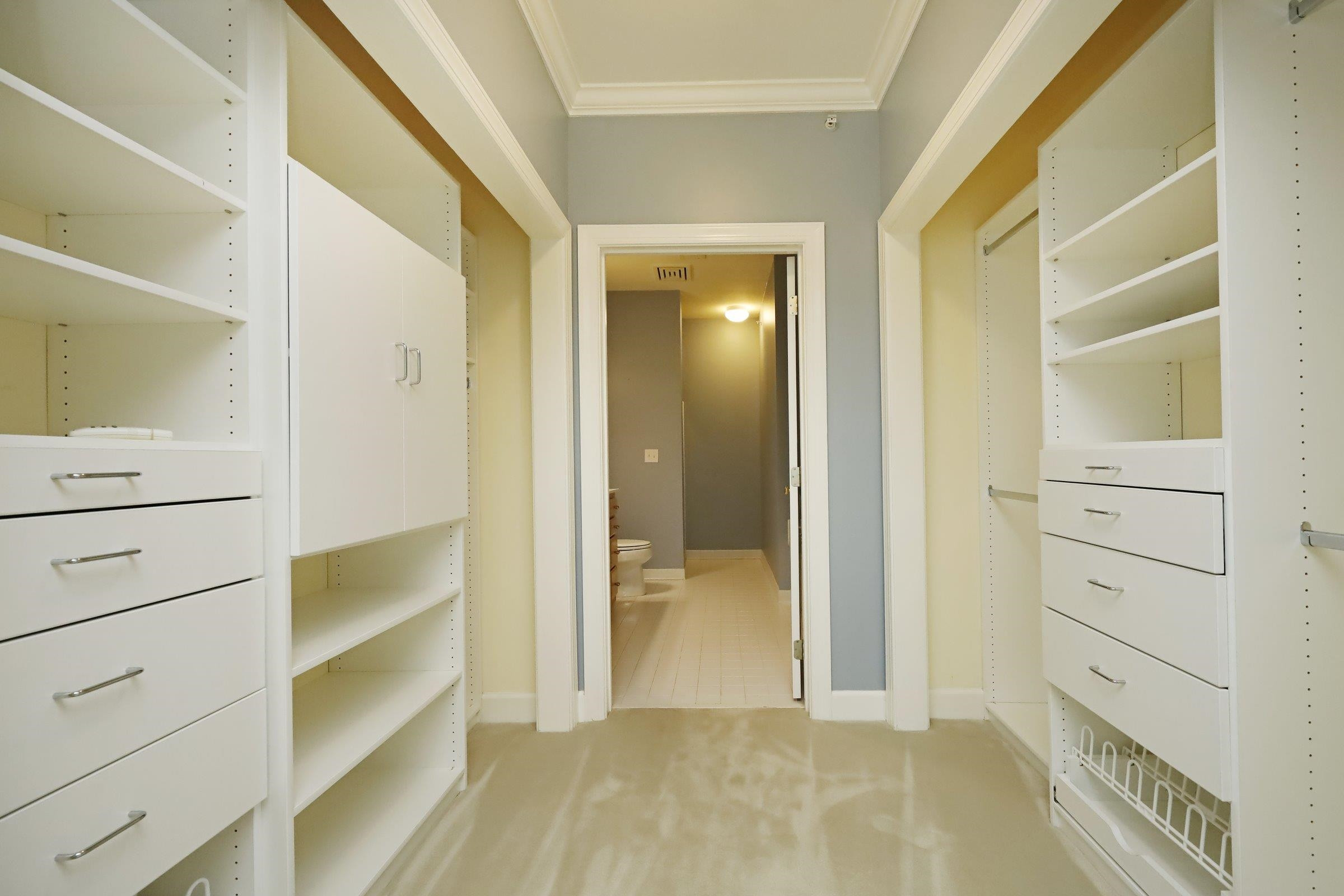 108 Northbrook Drive Unit: 305