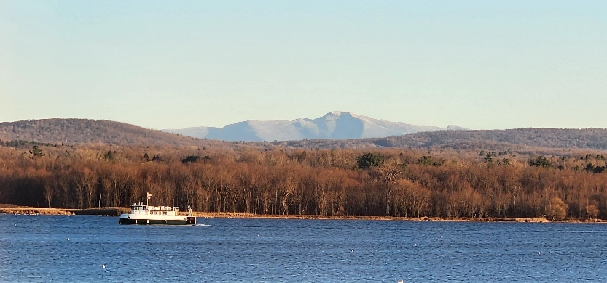 1223 Hathaway Point Road