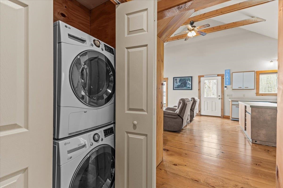 1223 Hathaway Point Road