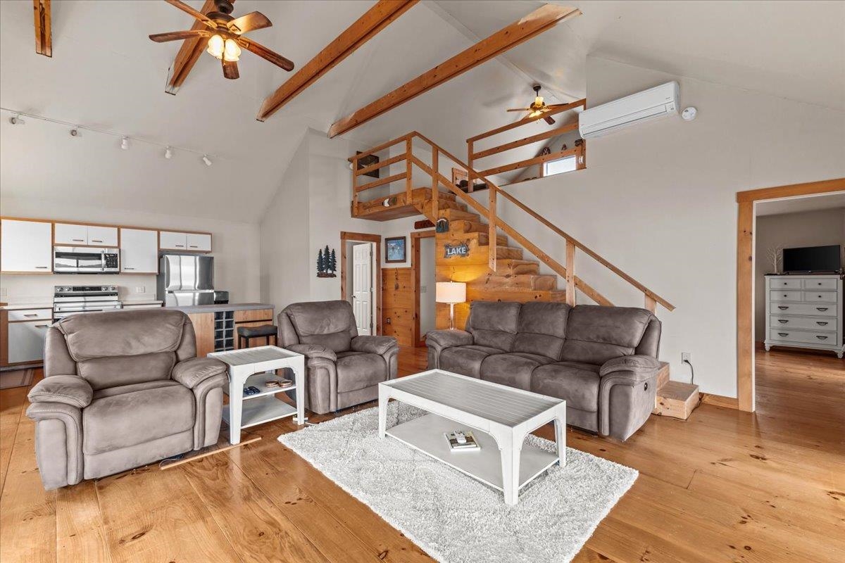 1223 Hathaway Point Road