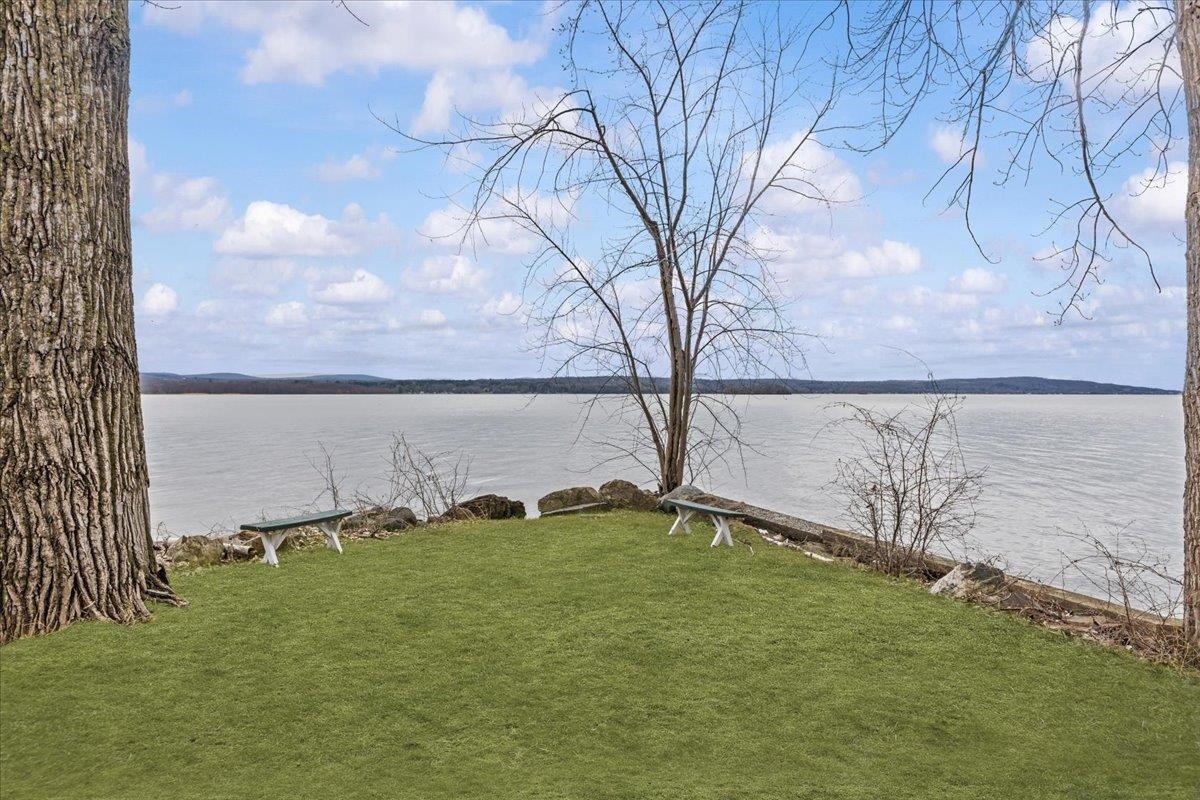 1223 Hathaway Point Road