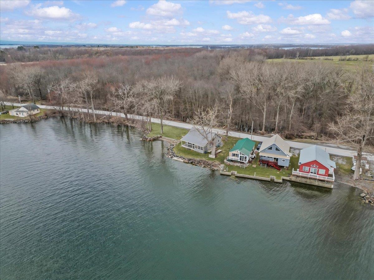 1223 Hathaway Point Road