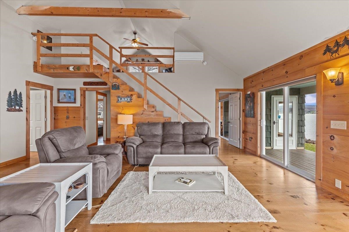 1223 Hathaway Point Road