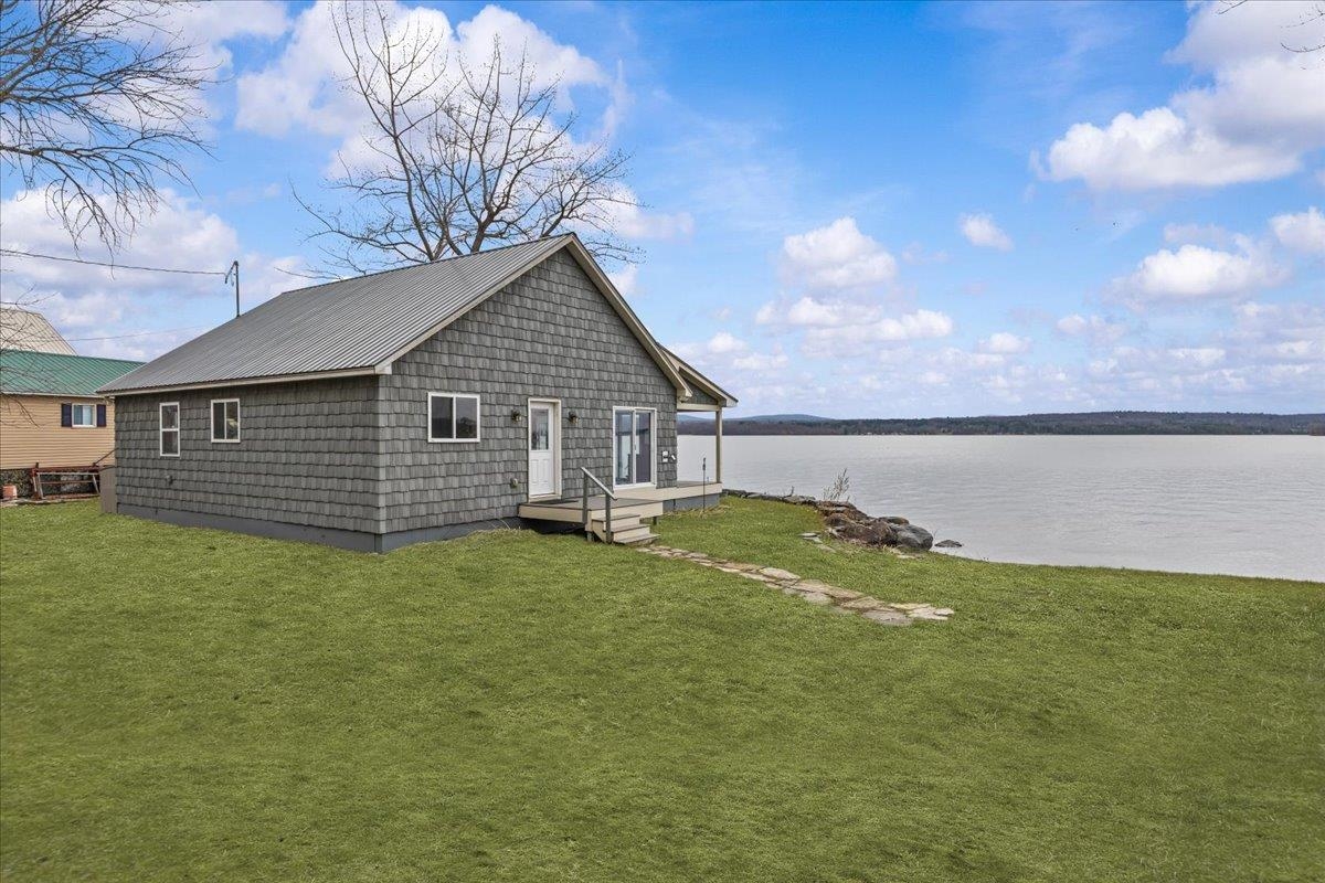 1223 Hathaway Point Road