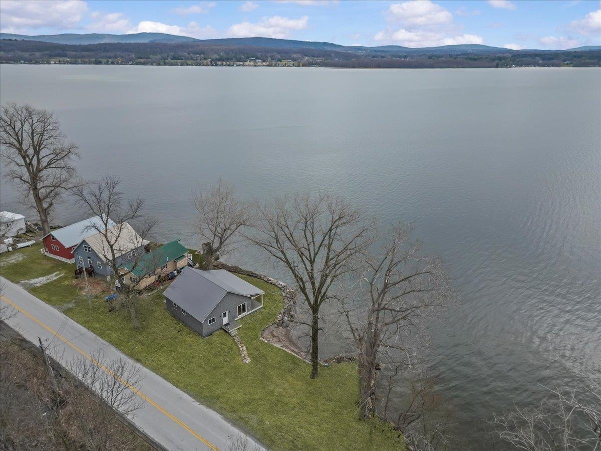 1223 Hathaway Point Road