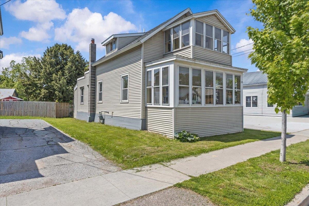 280 Lake Street