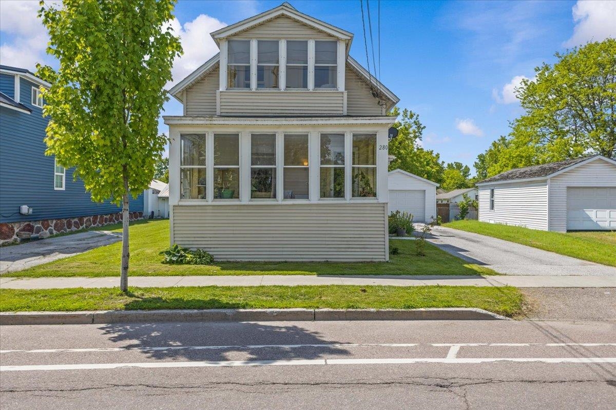 280 Lake Street