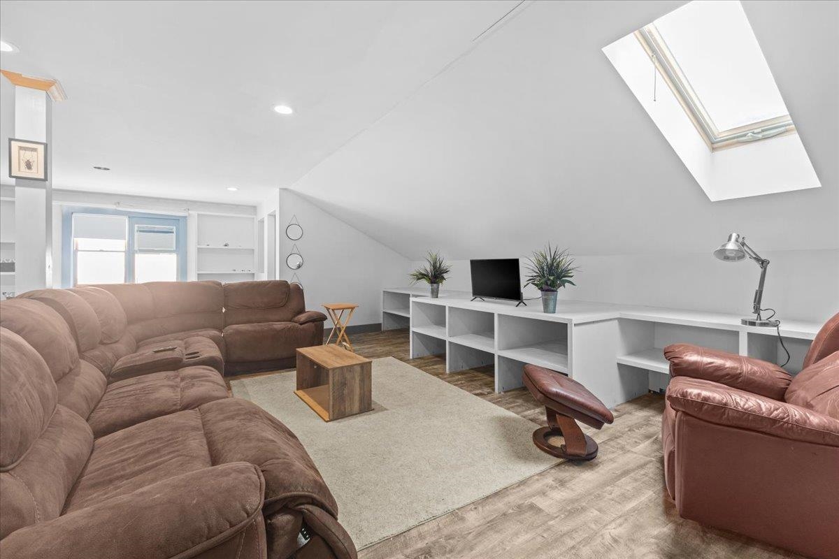 14 Sunset Drive
