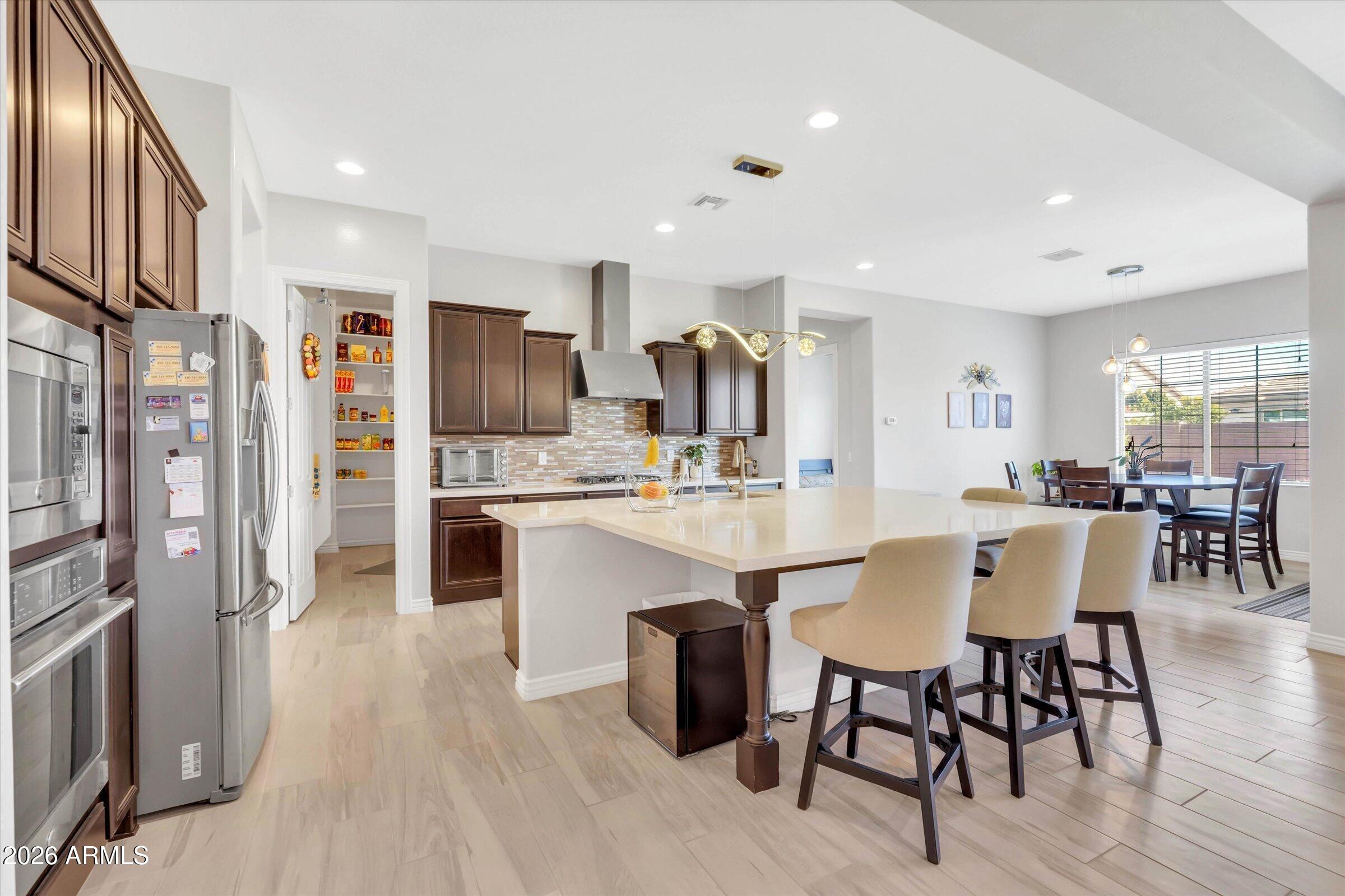 3353 E ASTER Drive