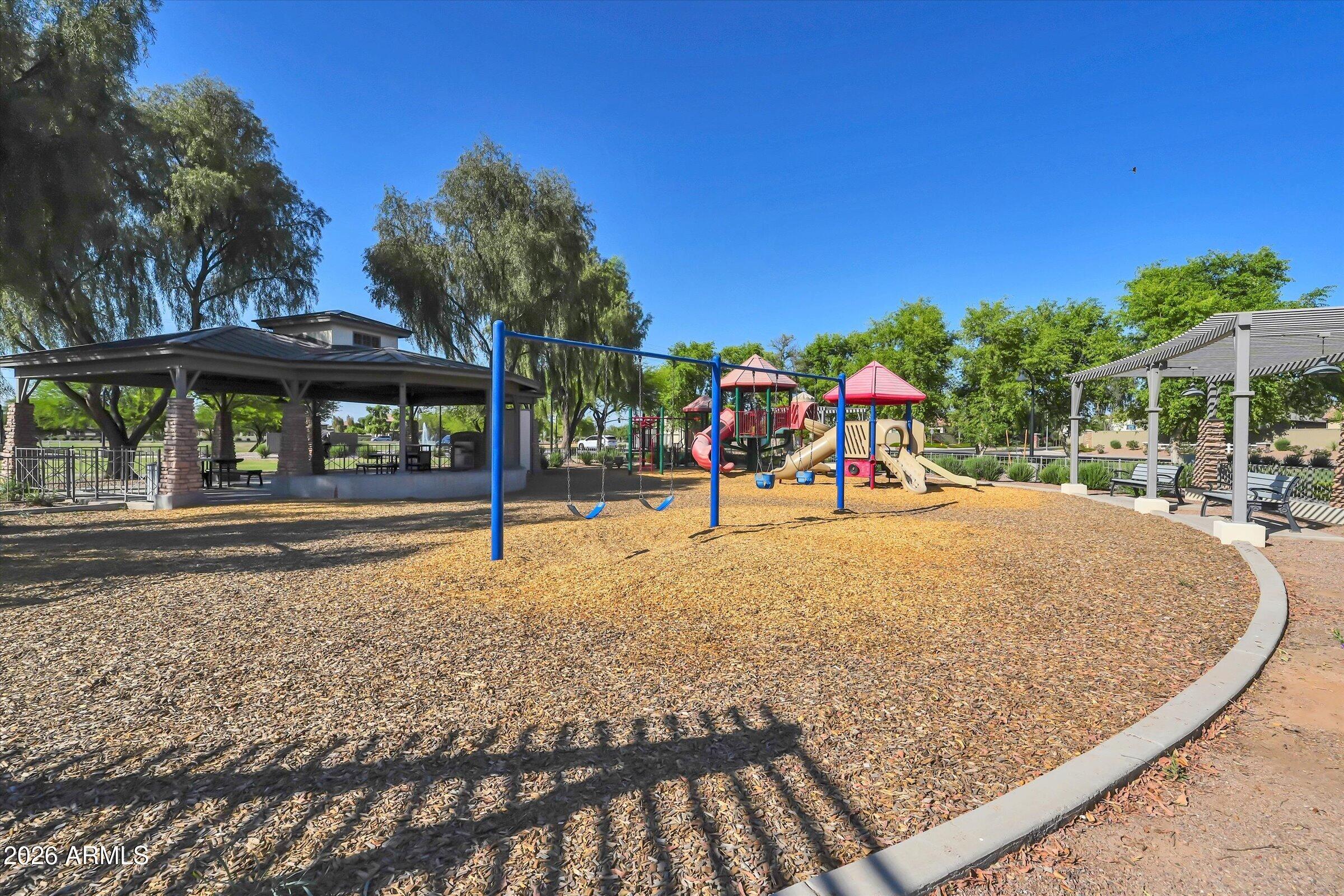 3353 E ASTER Drive