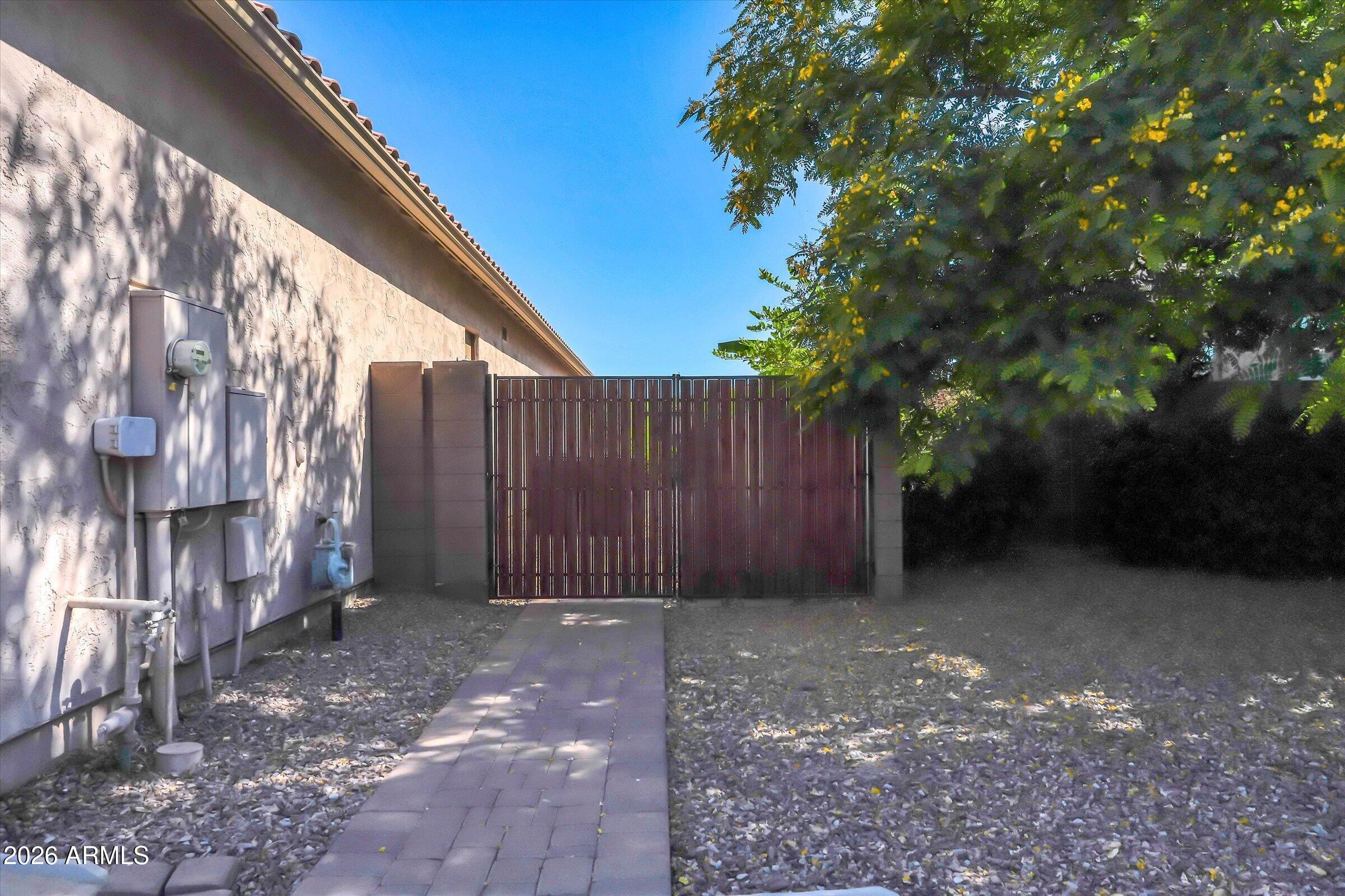 3353 E ASTER Drive