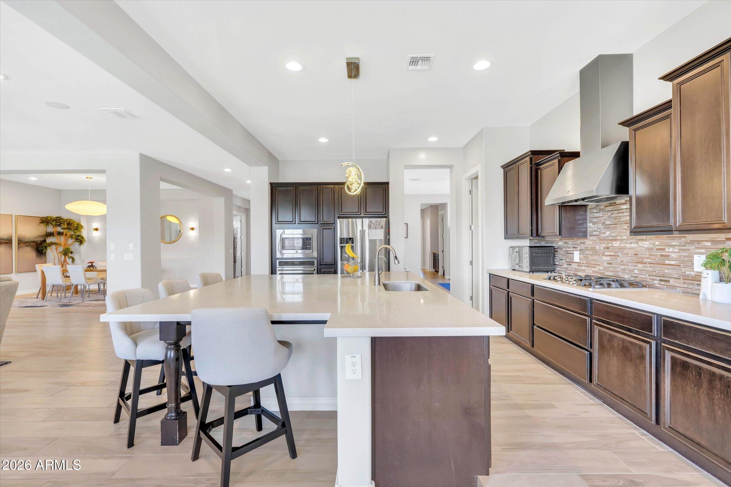 3353 E ASTER Drive